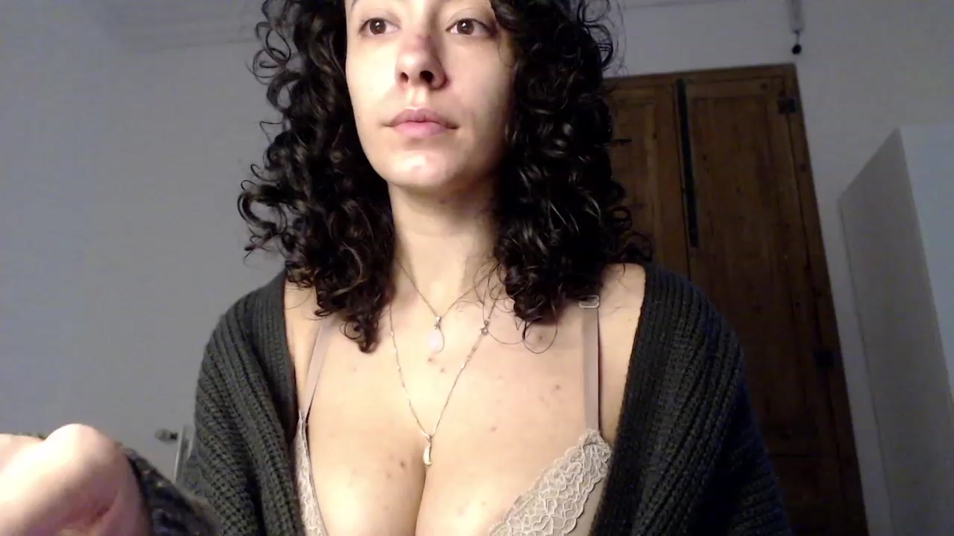 Gallery image thumbnail from LolasPie's myfreecams stream on, 11/28/2022, 10:15 image 15 of 20