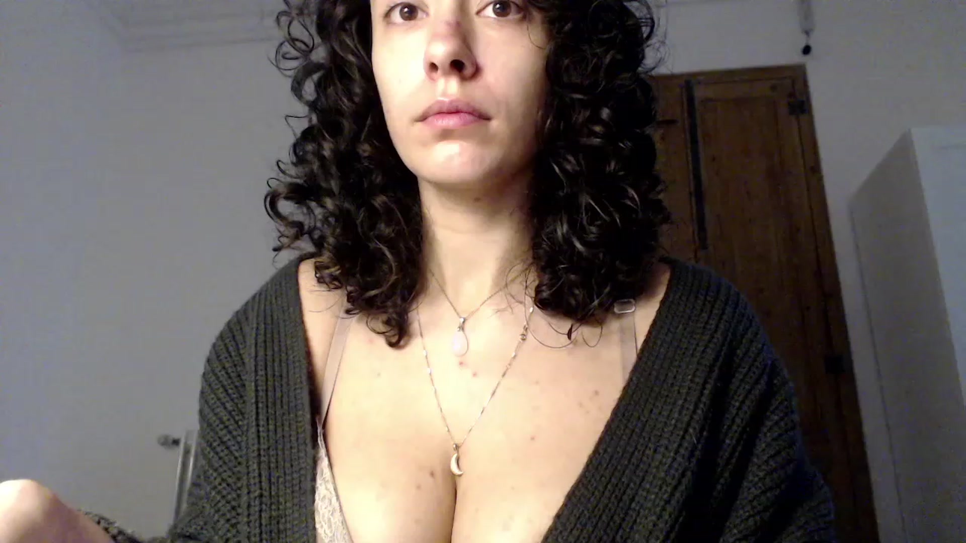 Gallery image thumbnail from LolasPie's myfreecams stream on, 11/28/2022, 10:15 image 18 of 20