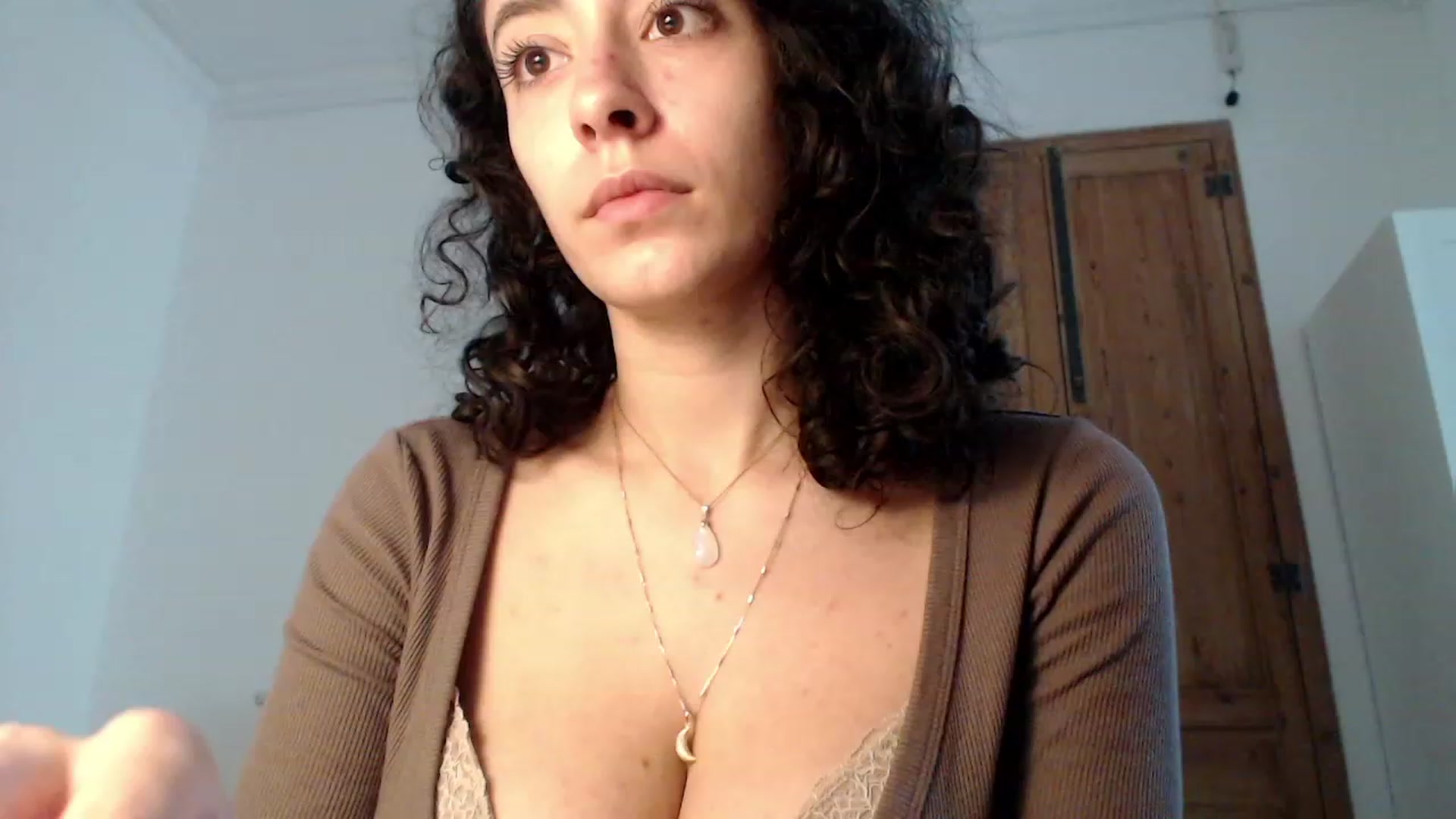 Gallery image thumbnail from LolasPie's myfreecams stream on, 12/01/2022, 11:25 image 6 of 20