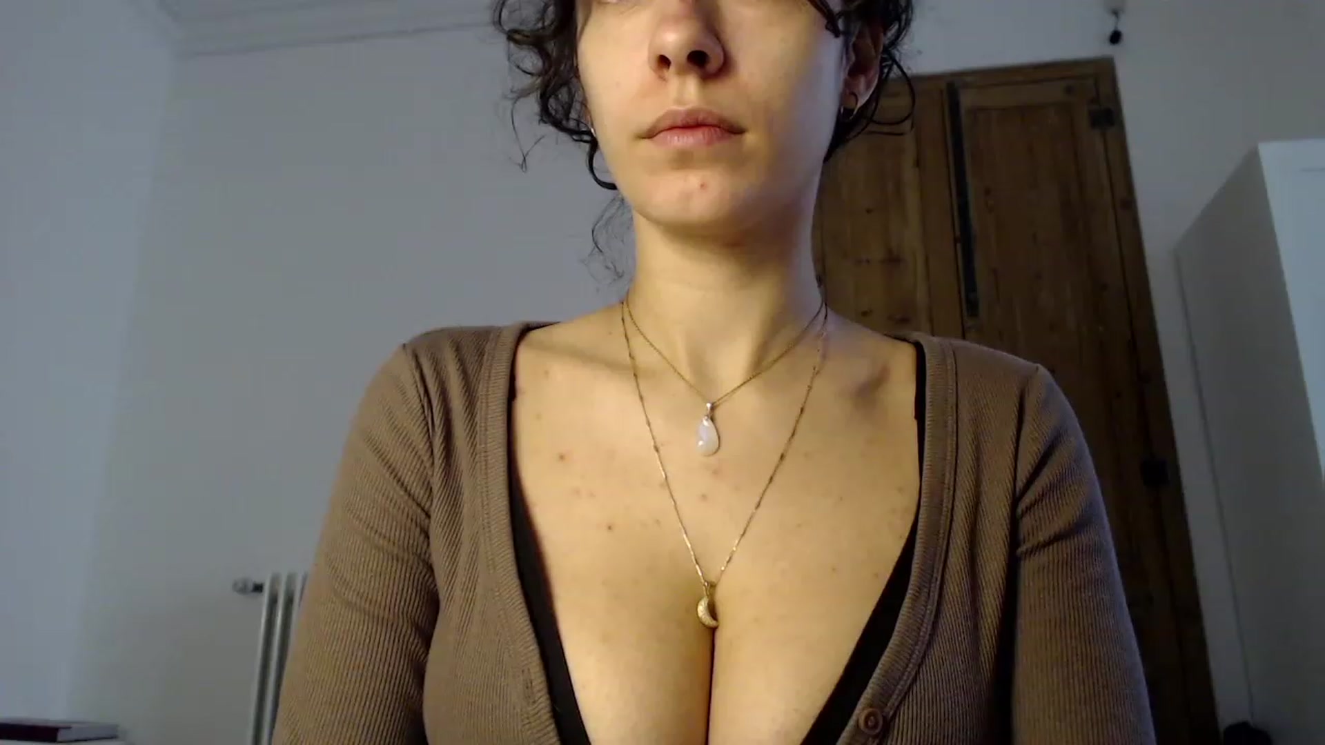 Gallery image thumbnail from LolasPie's myfreecams stream on, 12/12/2022, 10:19 image 13 of 20