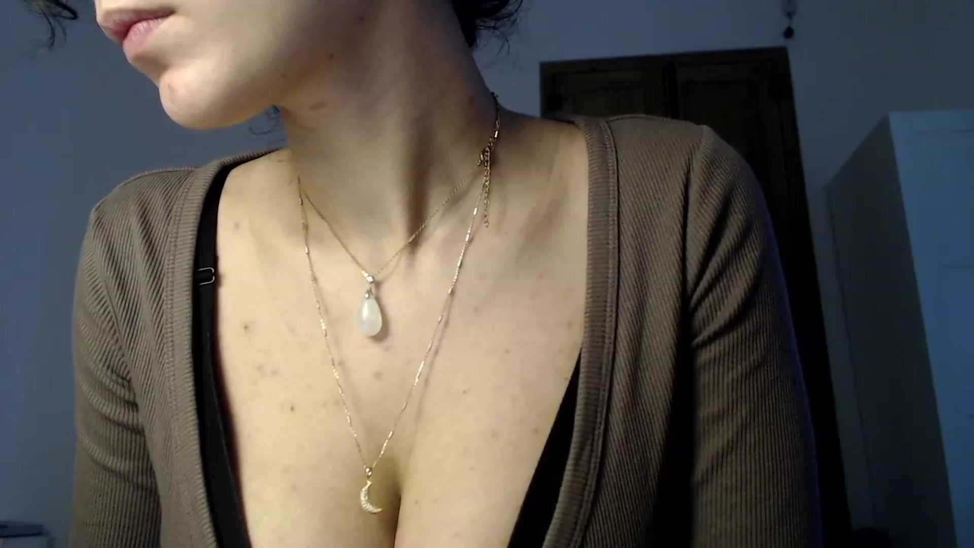 Gallery image thumbnail from LolasPie's myfreecams stream on, 12/12/2022, 10:19 image 5 of 20