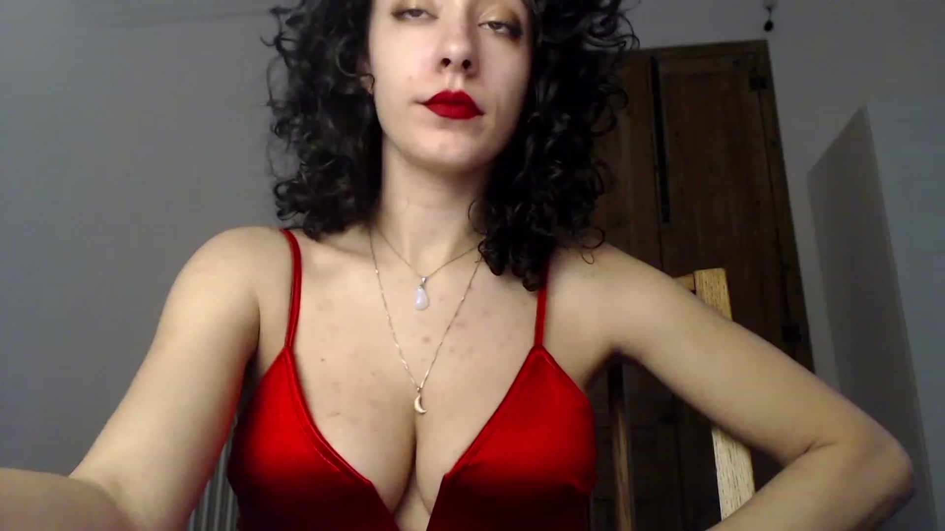 Gallery image thumbnail from LolasPie's myfreecams stream on, 01/01/2023, 16:12 image 6 of 20