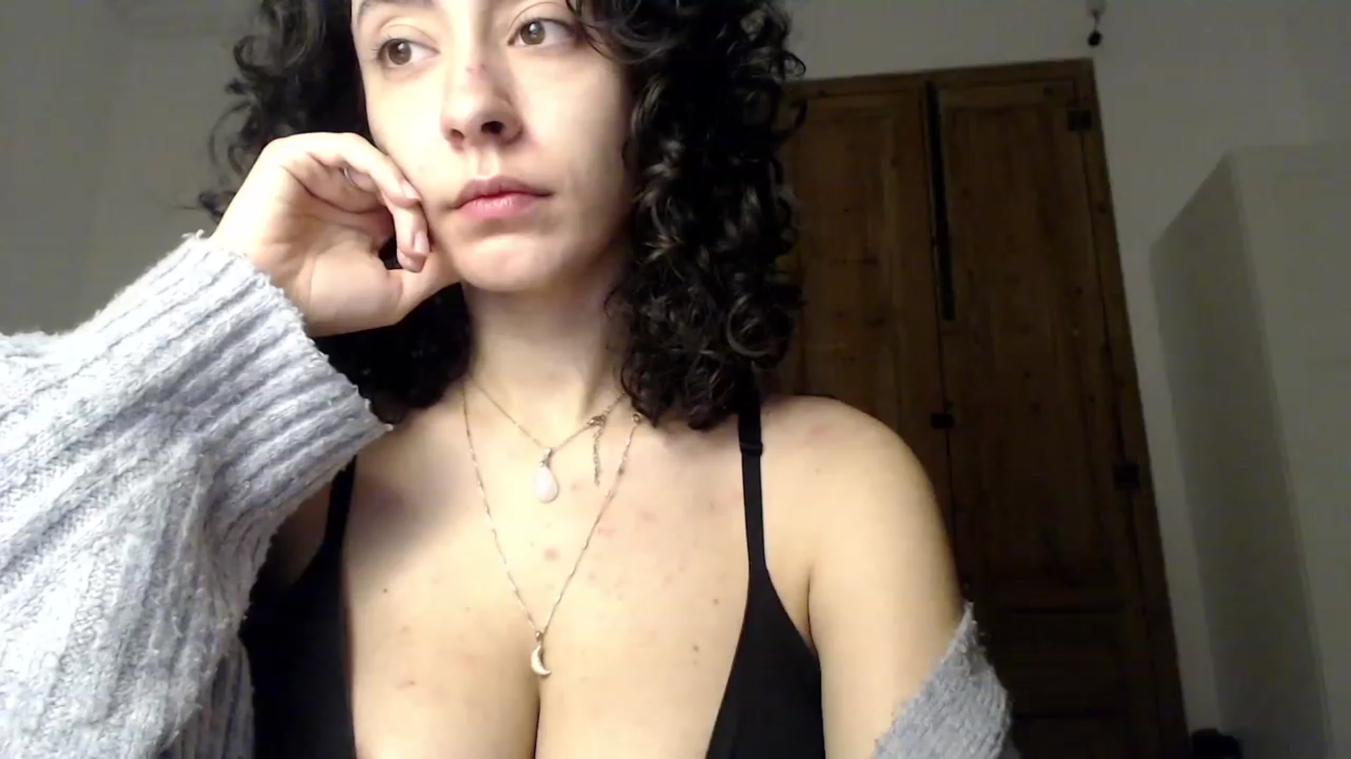 Gallery image thumbnail from LolasPie's myfreecams stream on, 01/01/2023, 18:09 image 9 of 20