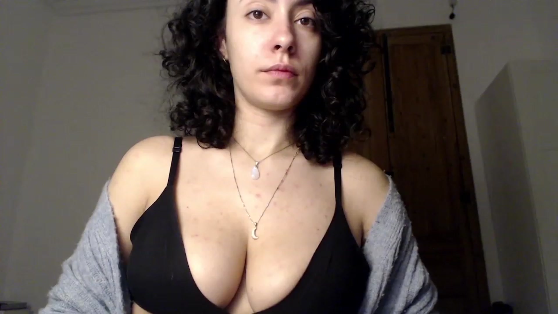 Gallery image thumbnail from LolasPie's myfreecams stream on, 01/01/2023, 18:09 image 17 of 20