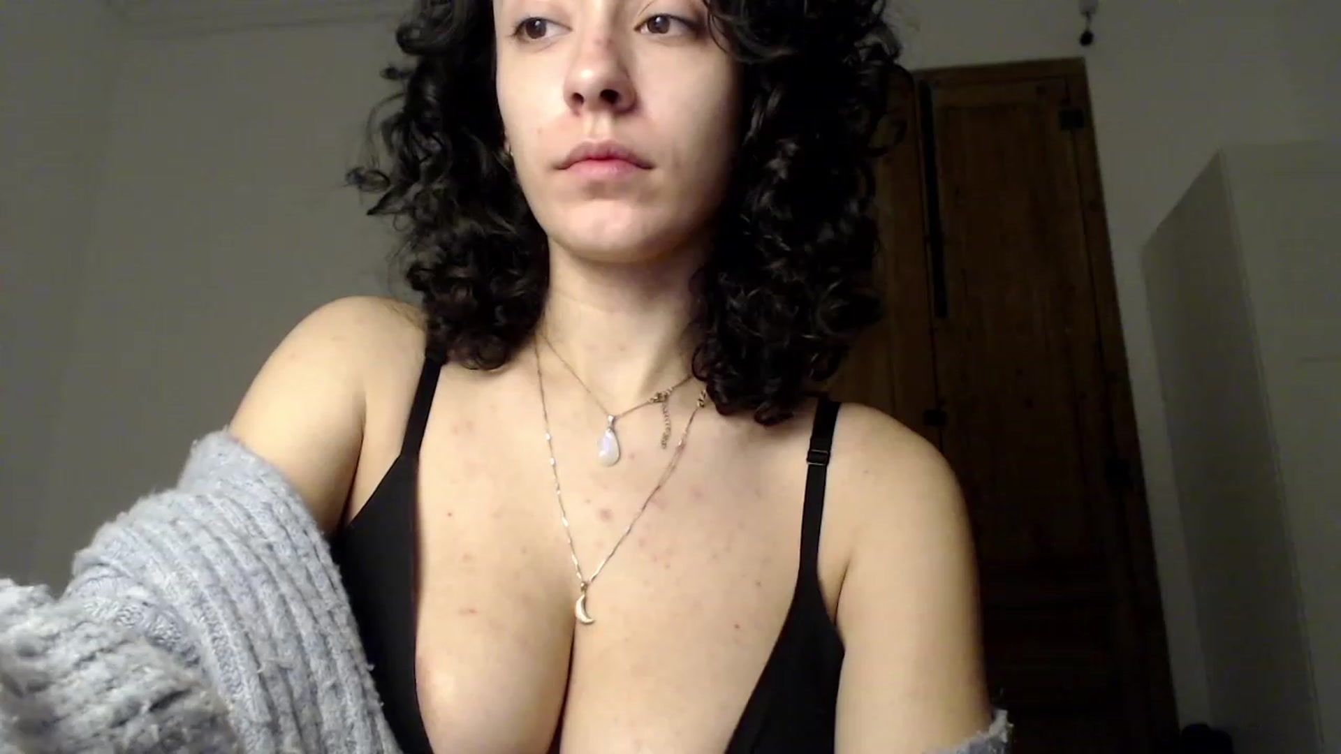 Gallery image thumbnail from LolasPie's myfreecams stream on, 01/01/2023, 18:09 image 4 of 20
