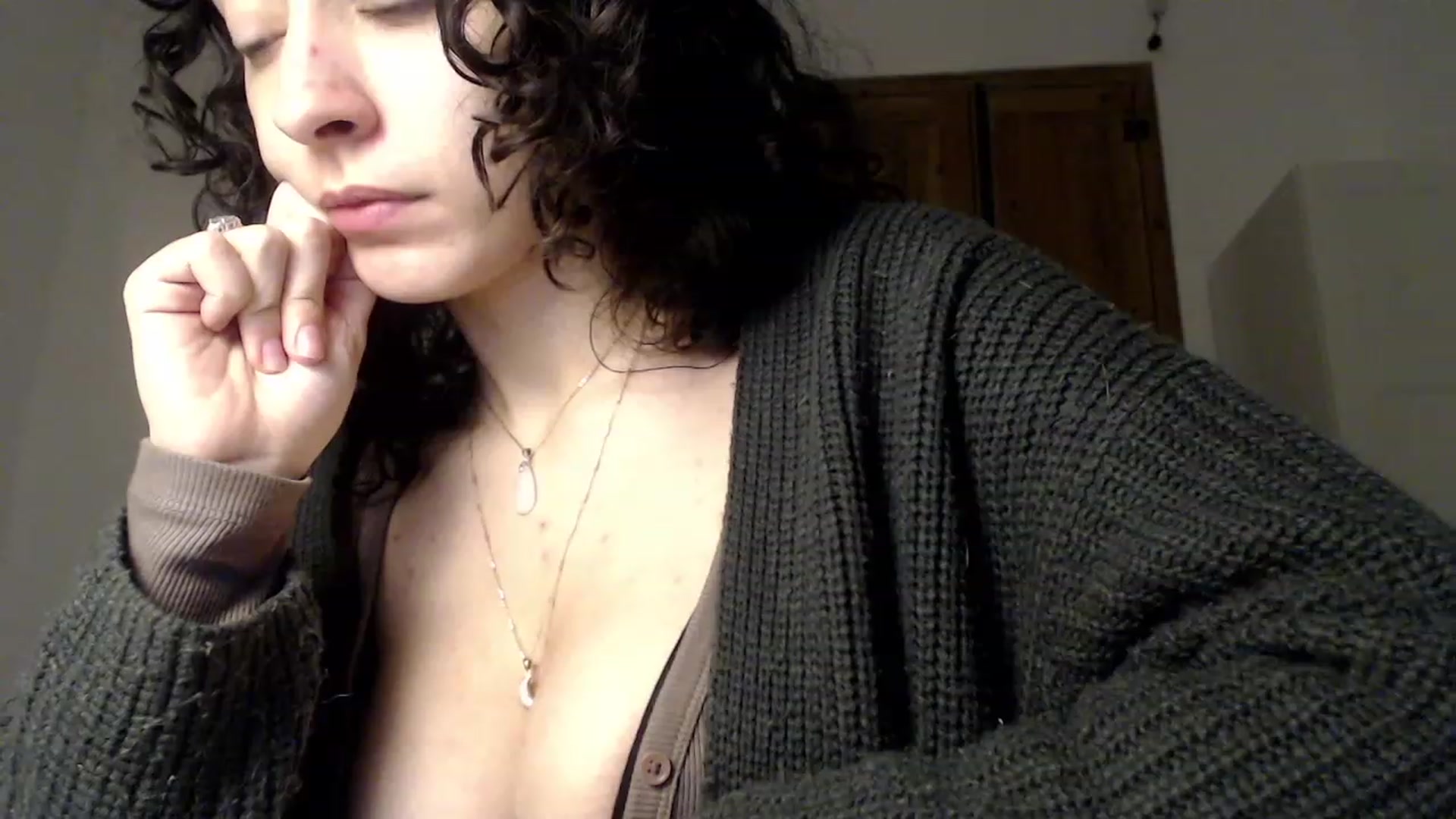 Gallery image thumbnail from LolasPie's myfreecams stream on, 01/16/2023, 17:18 image 16 of 20