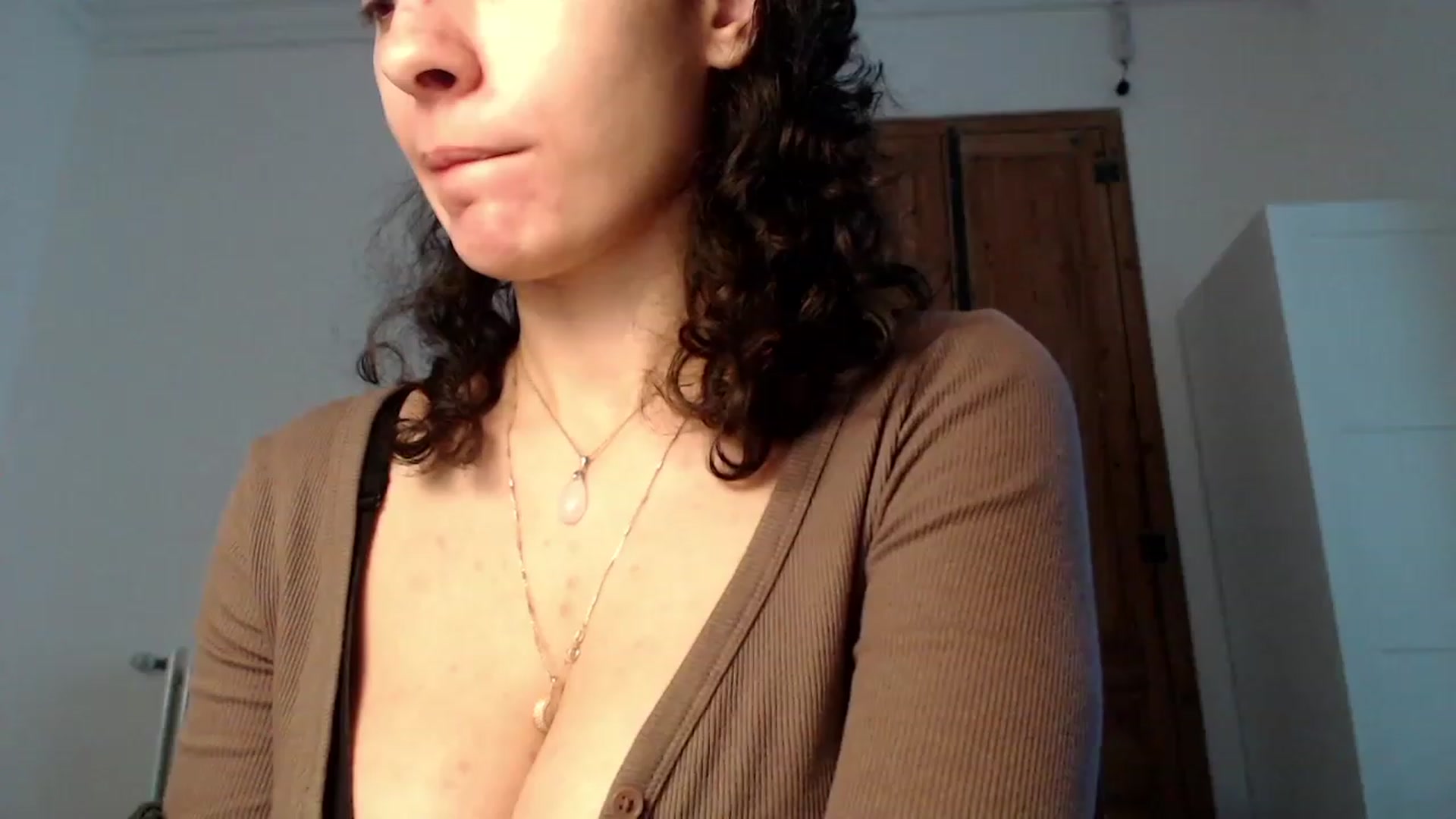 Gallery image thumbnail from LolasPie's myfreecams stream on, 02/05/2023, 10:36 image 15 of 20