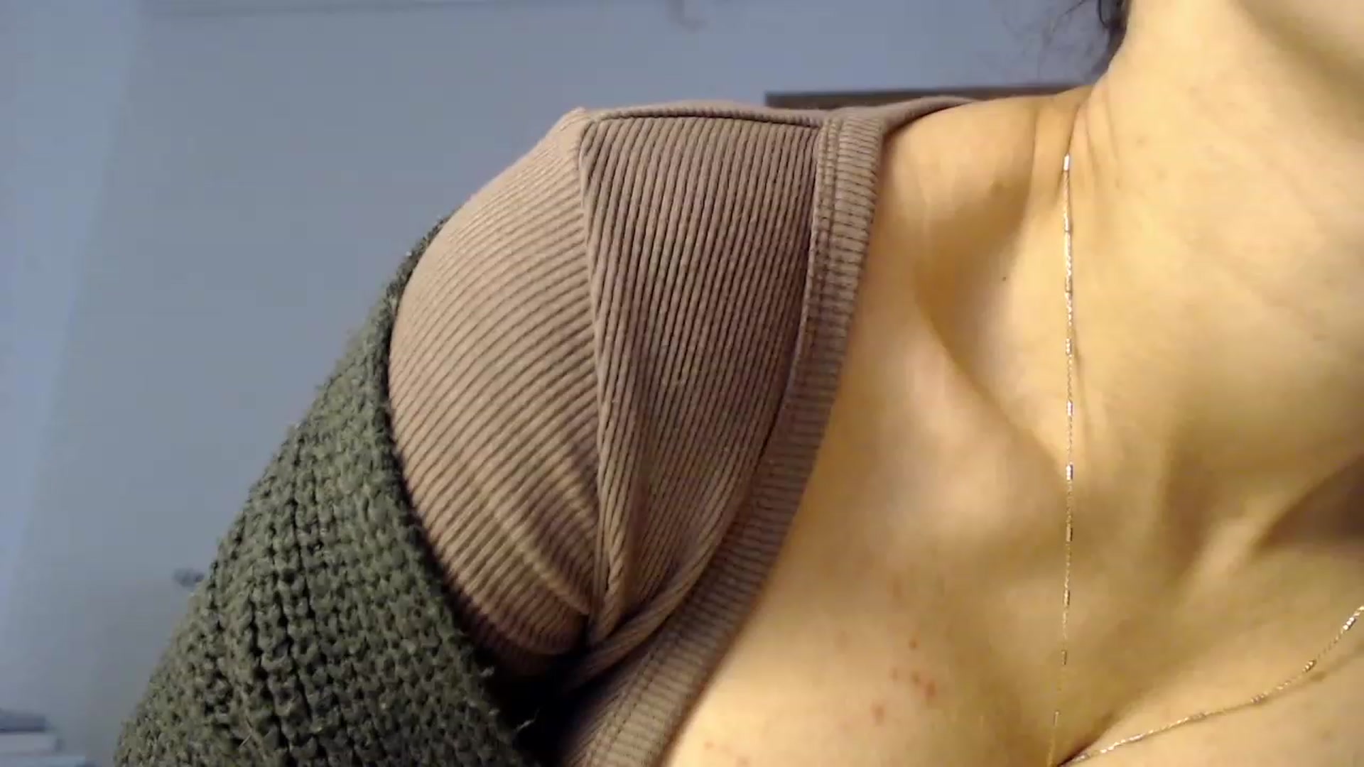 Gallery image thumbnail from LolasPie's myfreecams stream on, 02/19/2023, 10:22 image 19 of 20