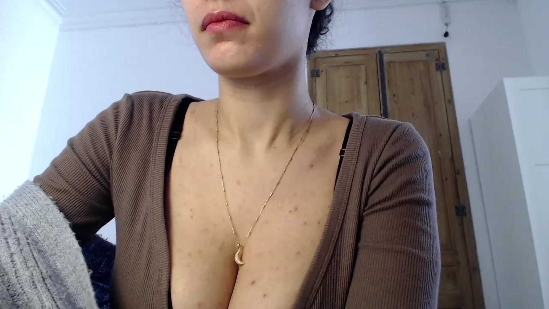 Gallery image thumbnail from LolasPie's myfreecams stream on, 04/09/2023, 09:57 image 3 of 20