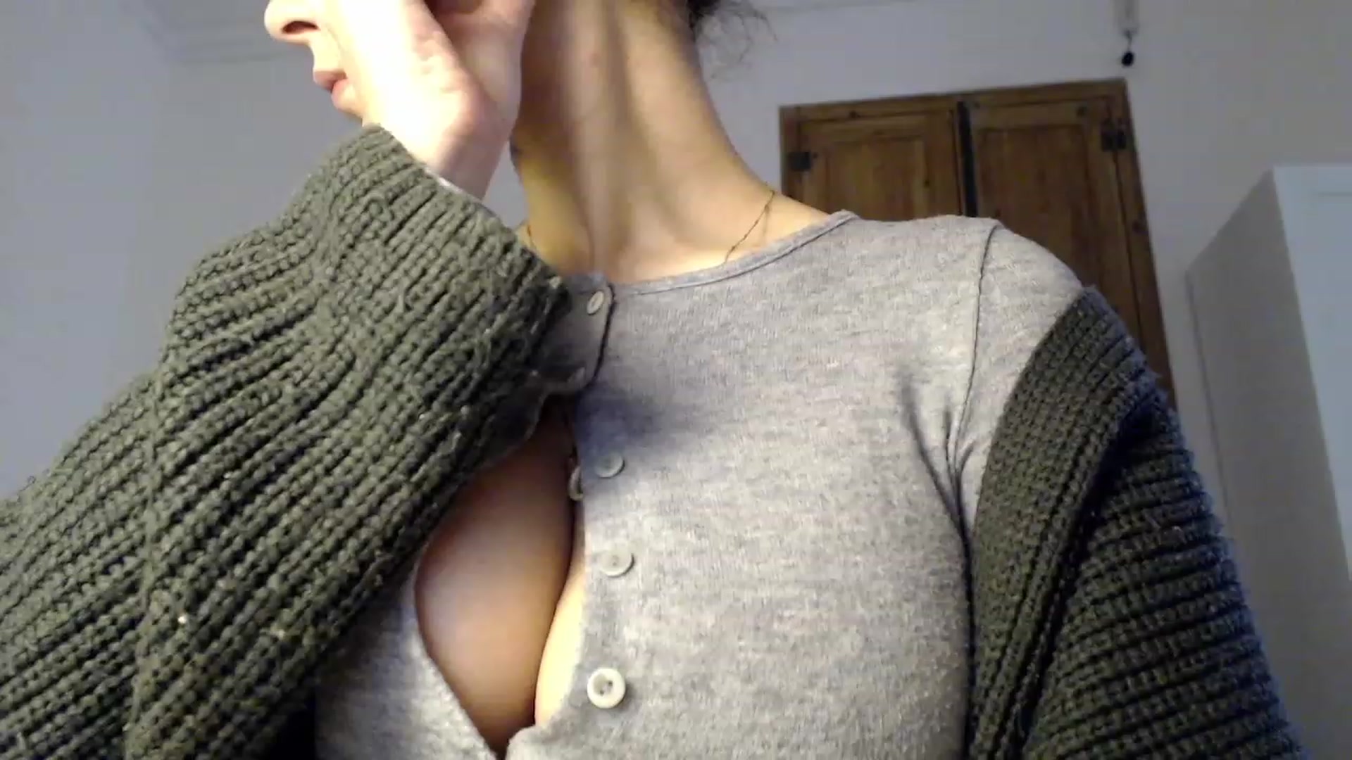 Gallery image thumbnail from LolasPie's myfreecams stream on, 04/15/2023, 15:53 image 15 of 20
