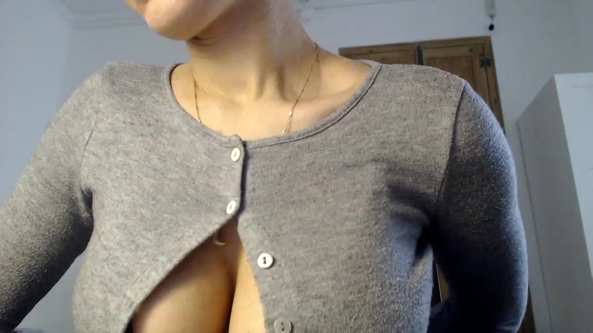 Gallery image thumbnail from LolasPie's myfreecams stream on, 04/23/2023, 16:49 image 8 of 20