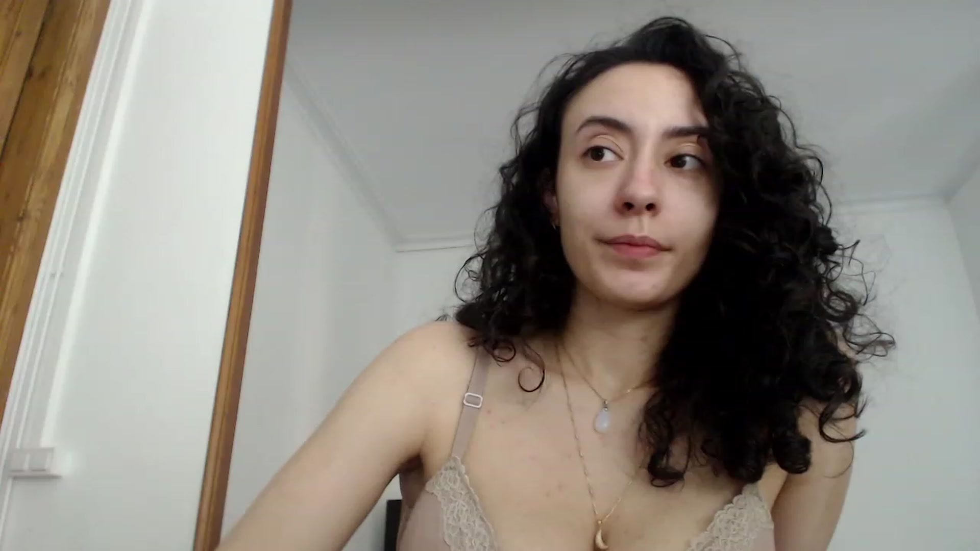 Gallery image thumbnail from LolasPie's myfreecams stream on, 06/18/2023, 16:46 image 20 of 20