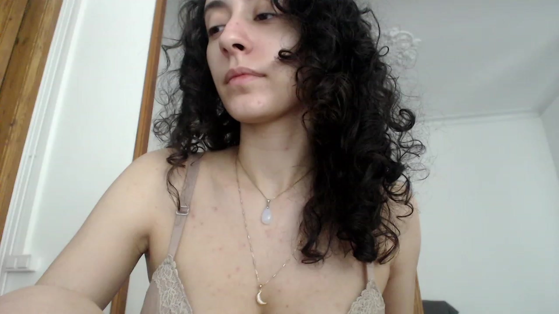 Gallery image thumbnail from LolasPie's myfreecams stream on, 06/18/2023, 16:46 image 19 of 20