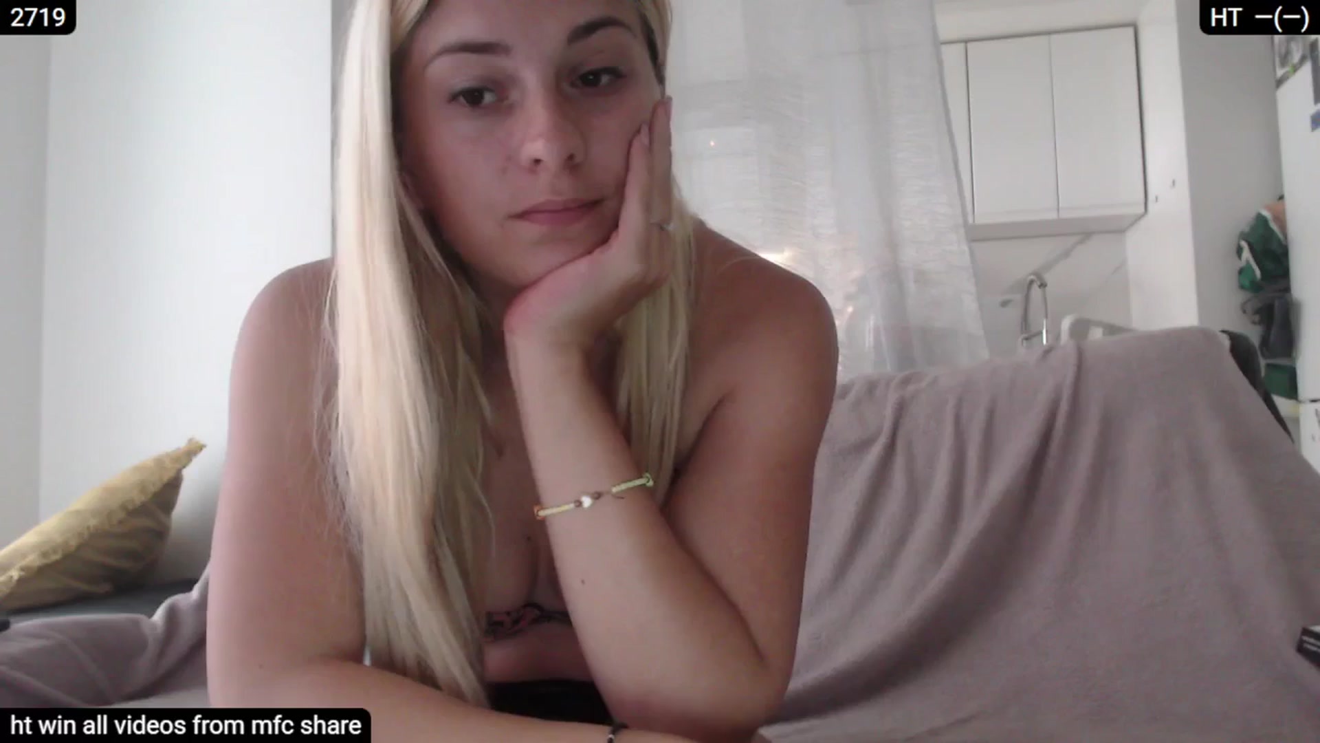 Gallery image thumbnail from LolasWorld's myfreecams stream on, 05/04/2026, 13:41 image 4 of 20