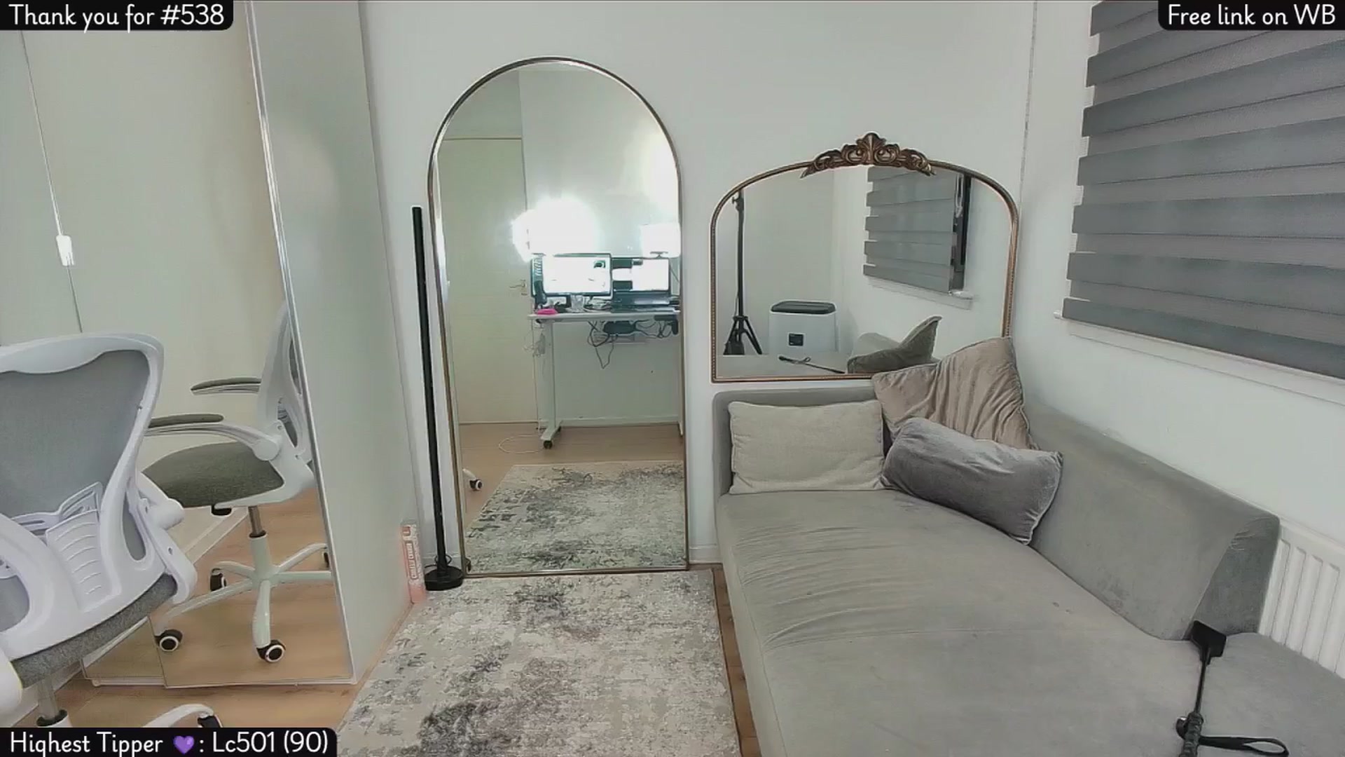 Gallery image thumbnail from Lolathorne's myfreecams stream on, 10/03/2025, 24:06 image 4 of 20
