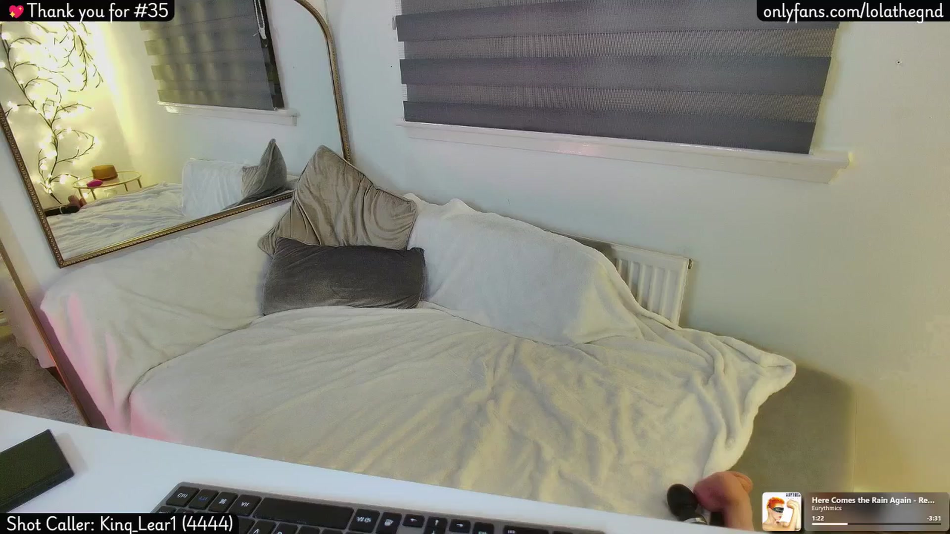 Gallery image thumbnail from Lolathorne's myfreecams stream on, 01/10/2026, 24:05 image 17 of 20