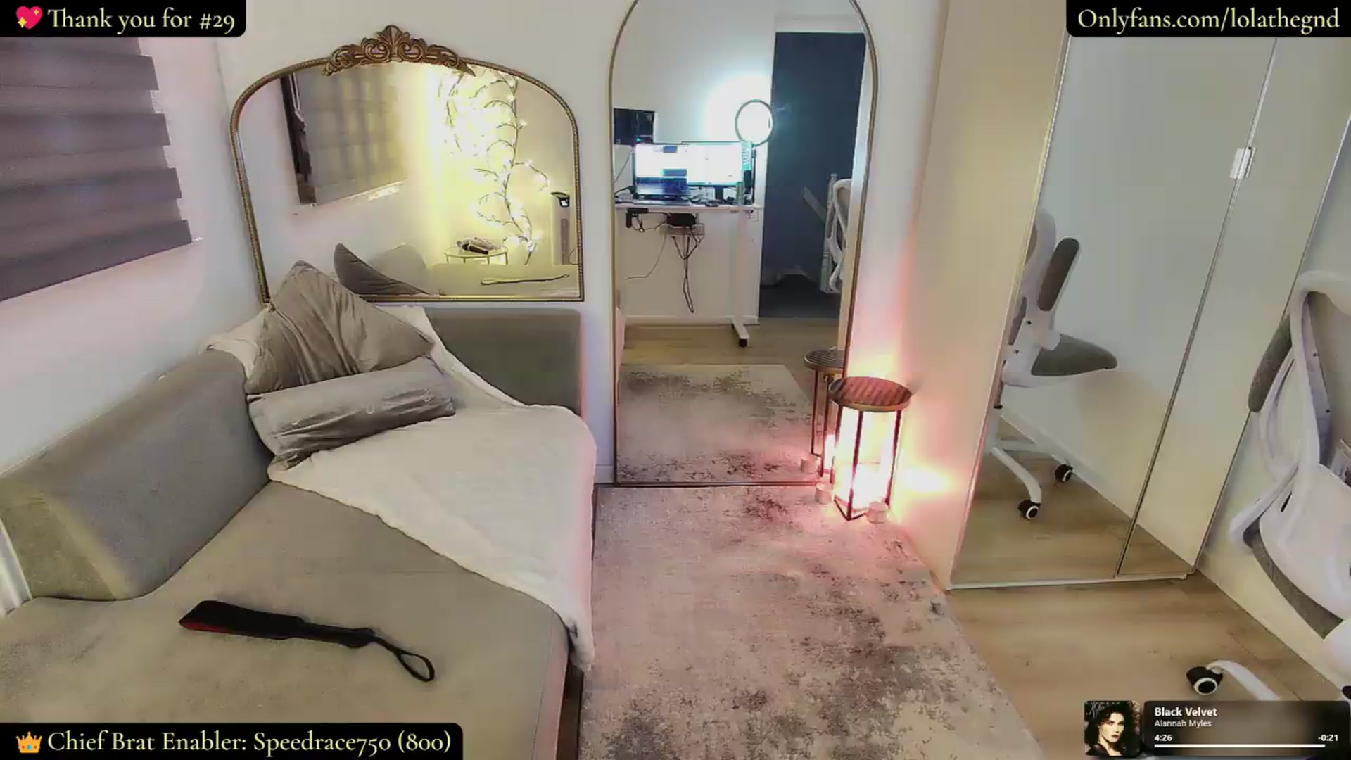 Gallery image thumbnail from Lolathorne's myfreecams stream on, 07/10/2026, 24:03 image 3 of 20