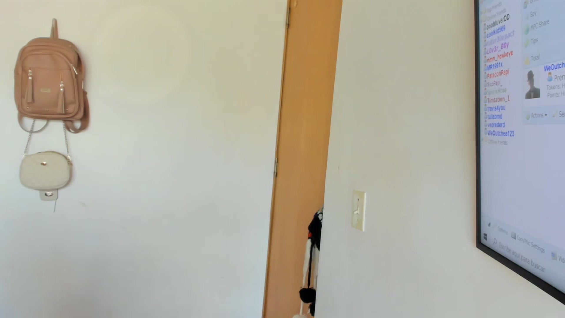 Gallery image thumbnail from Lolipopgomez's myfreecams stream on, 01/13/2023, 16:55 image 16 of 20