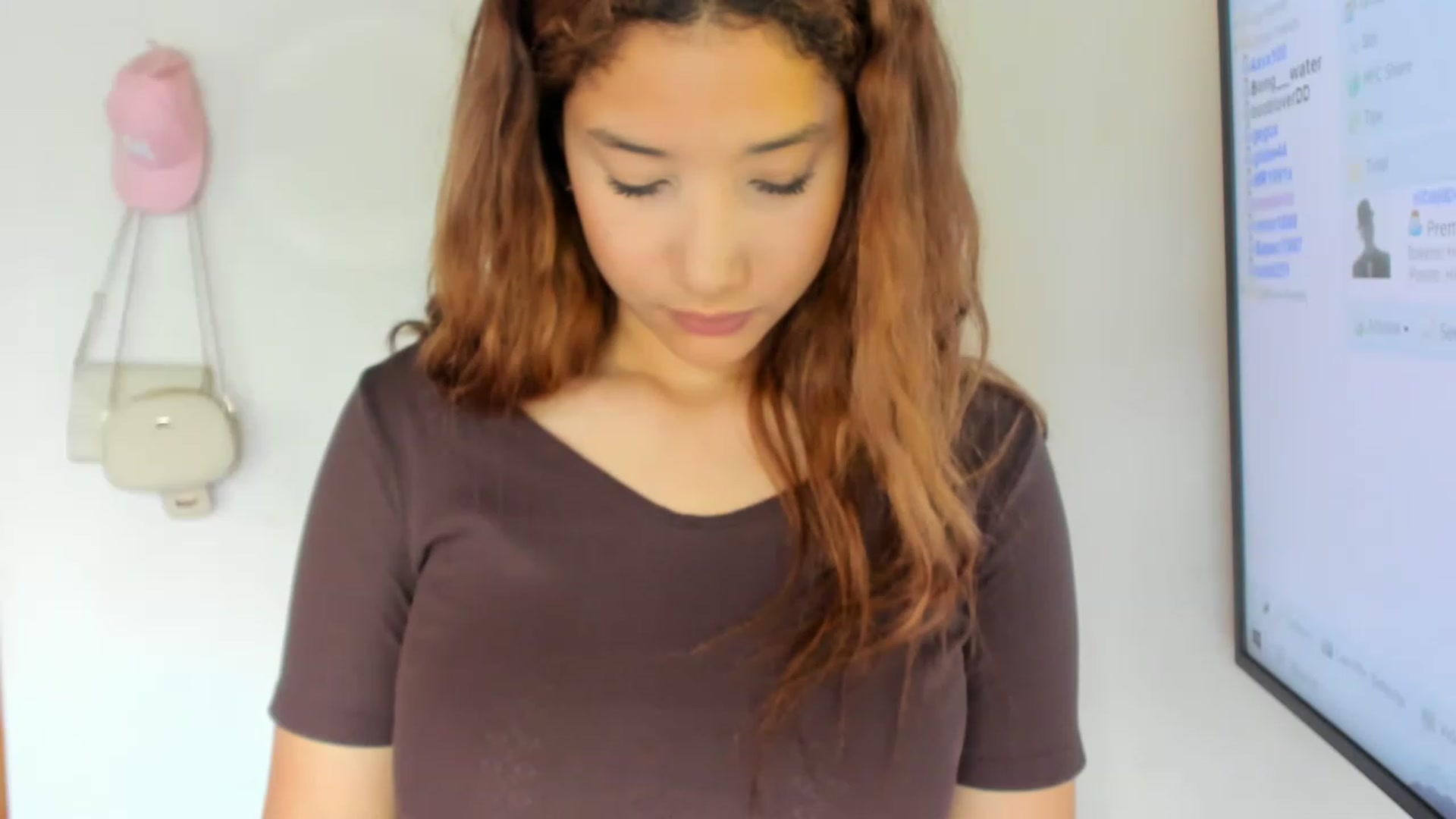 Gallery image thumbnail from Lolipopgomez's myfreecams stream on, 02/11/2023, 15:25 image 16 of 20