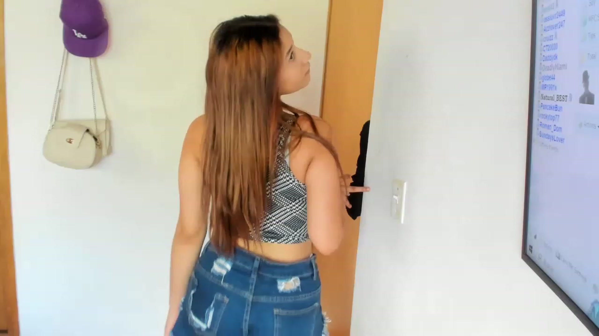 Gallery image thumbnail from Lolipopgomez's myfreecams stream on, 02/18/2023, 14:16 image 8 of 20