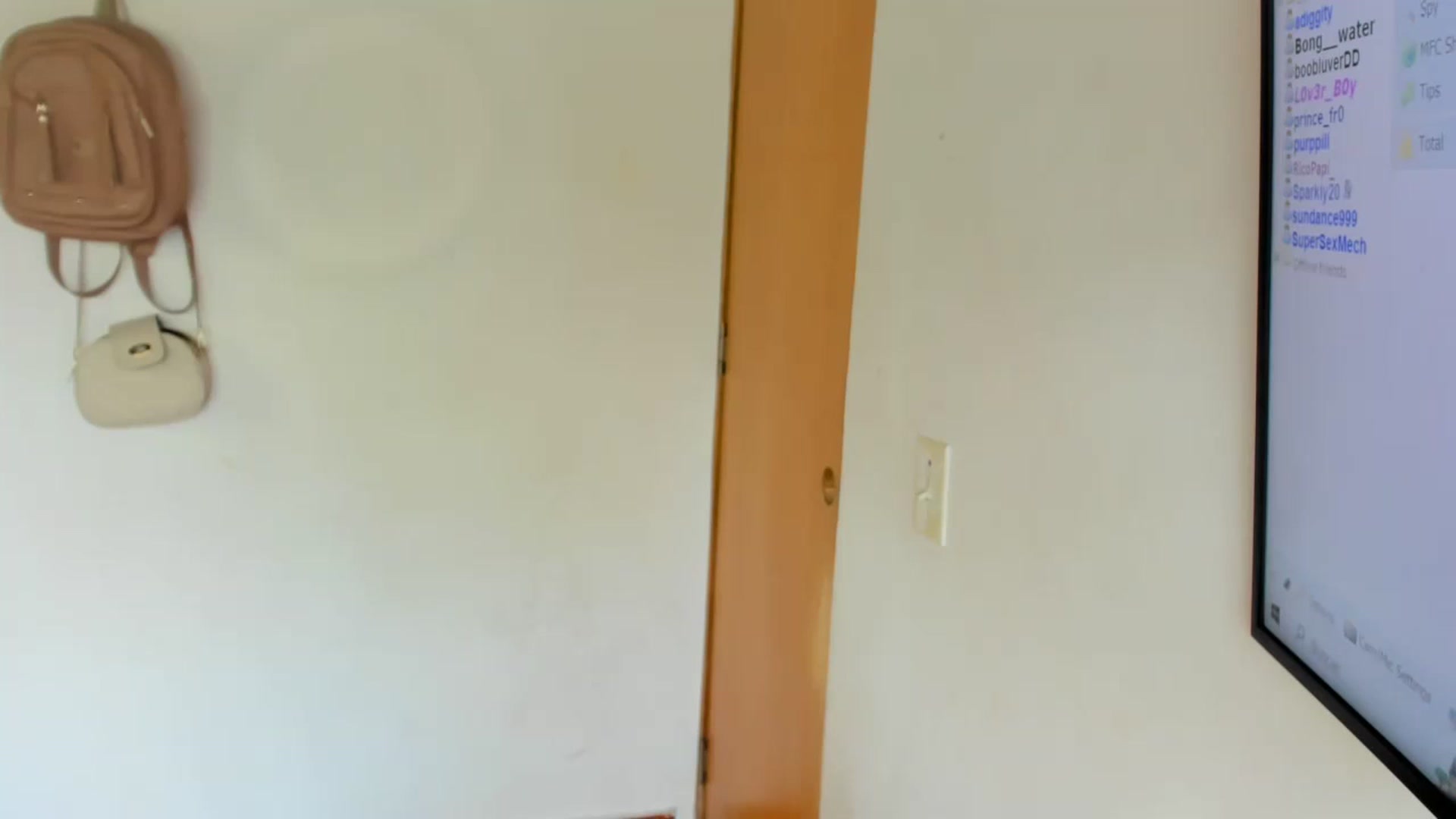Gallery image thumbnail from Lolipopgomez's myfreecams stream on, 03/01/2023, 15:08 image 1 of 20