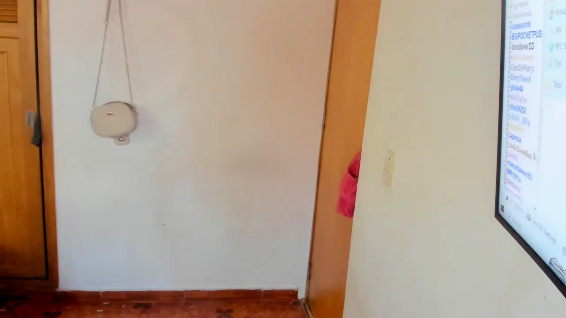 Gallery image thumbnail from Lolipopgomez's myfreecams stream on, 05/01/2023, 16:31 image 14 of 20