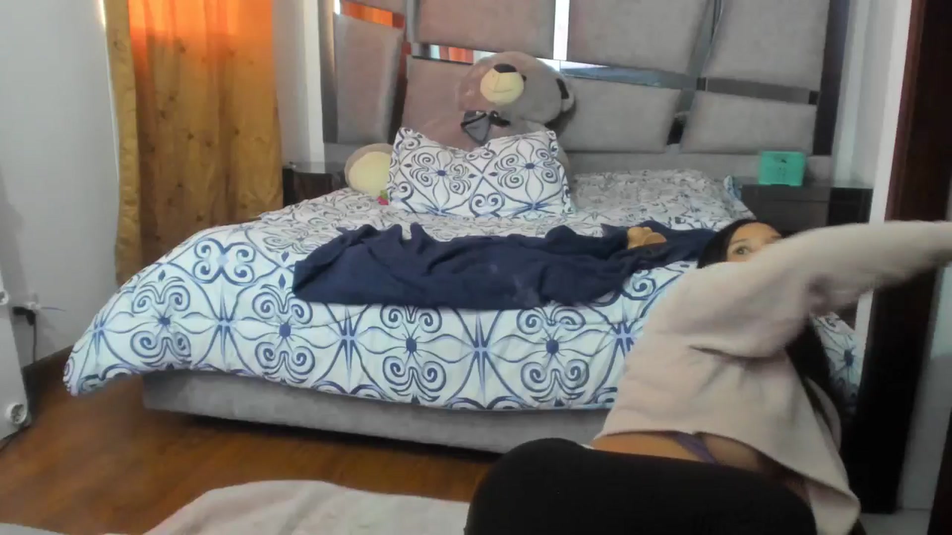 Gallery image thumbnail from Lolipopgomez's myfreecams stream on, 08/20/2024, 22:05 image 15 of 20