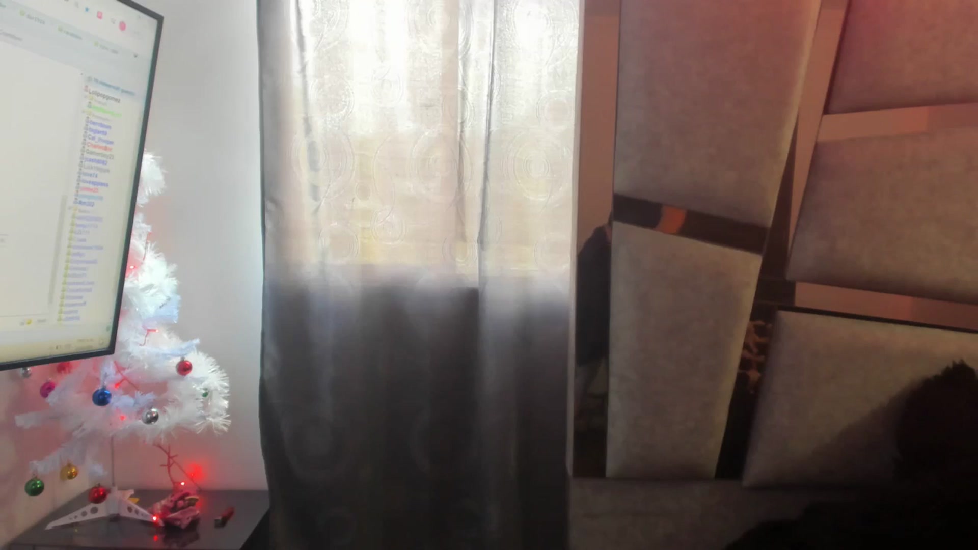 Gallery image thumbnail from Lolipopgomez's myfreecams stream on, 12/05/2024, 15:55 image 16 of 20