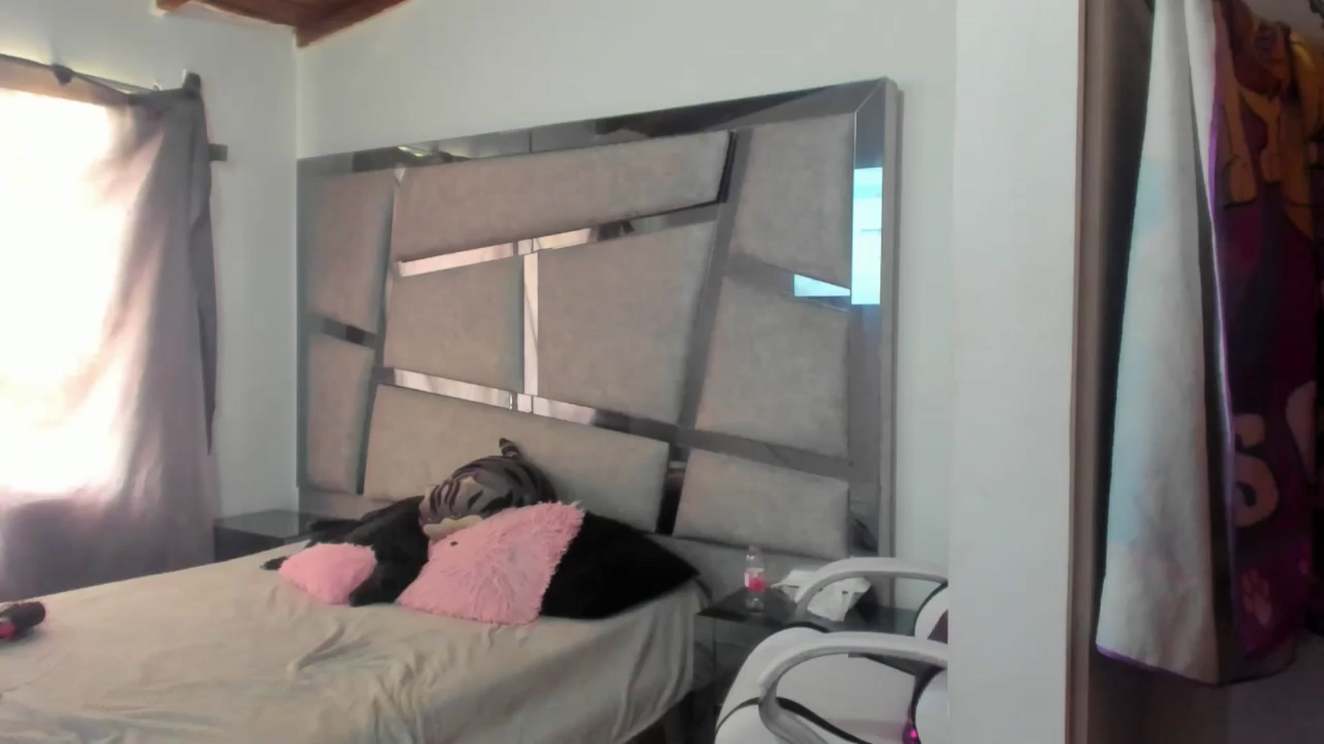 Gallery image thumbnail from Lolipopgomez's myfreecams stream on, 05/07/2025, 17:42 image 7 of 20