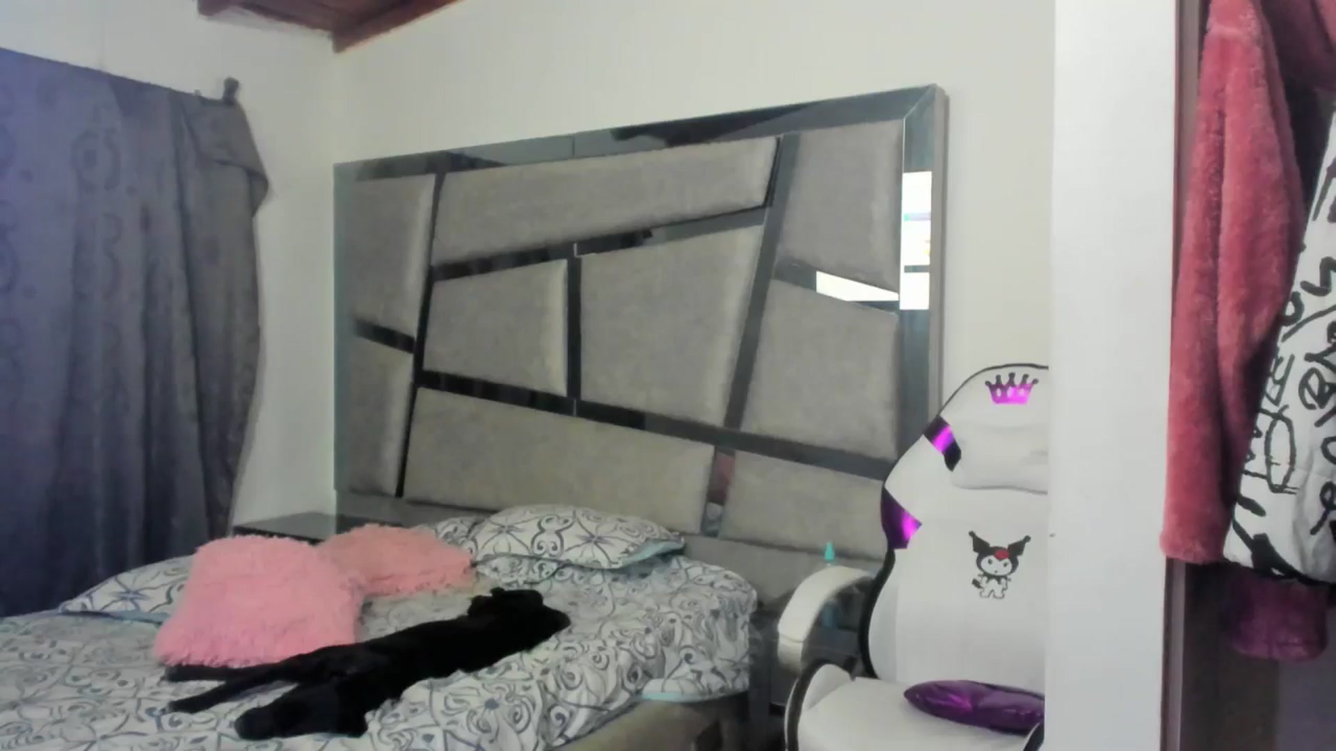 Gallery image thumbnail from Lolipopgomez's myfreecams stream on, 05/12/2025, 03:07 image 3 of 20