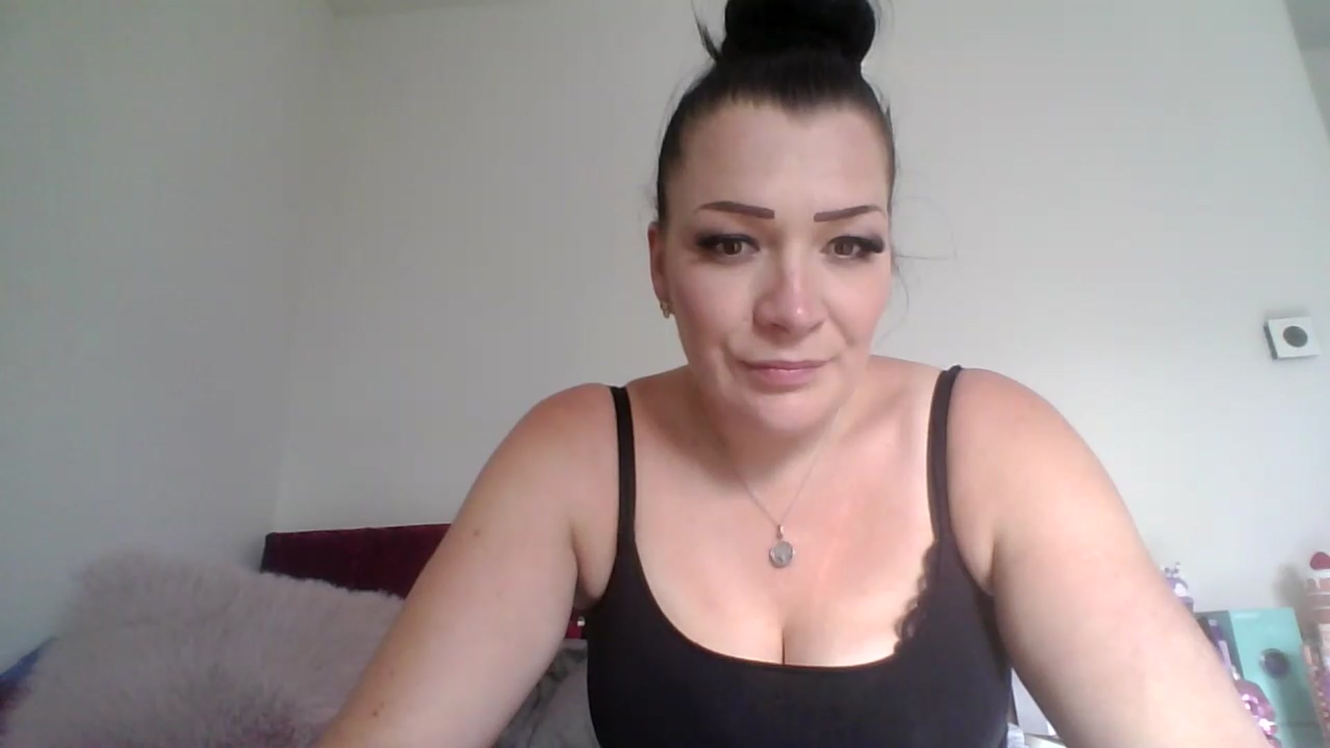 Gallery image thumbnail from Lolla1992's myfreecams stream on, 05/12/2026, 17:54 image 13 of 20