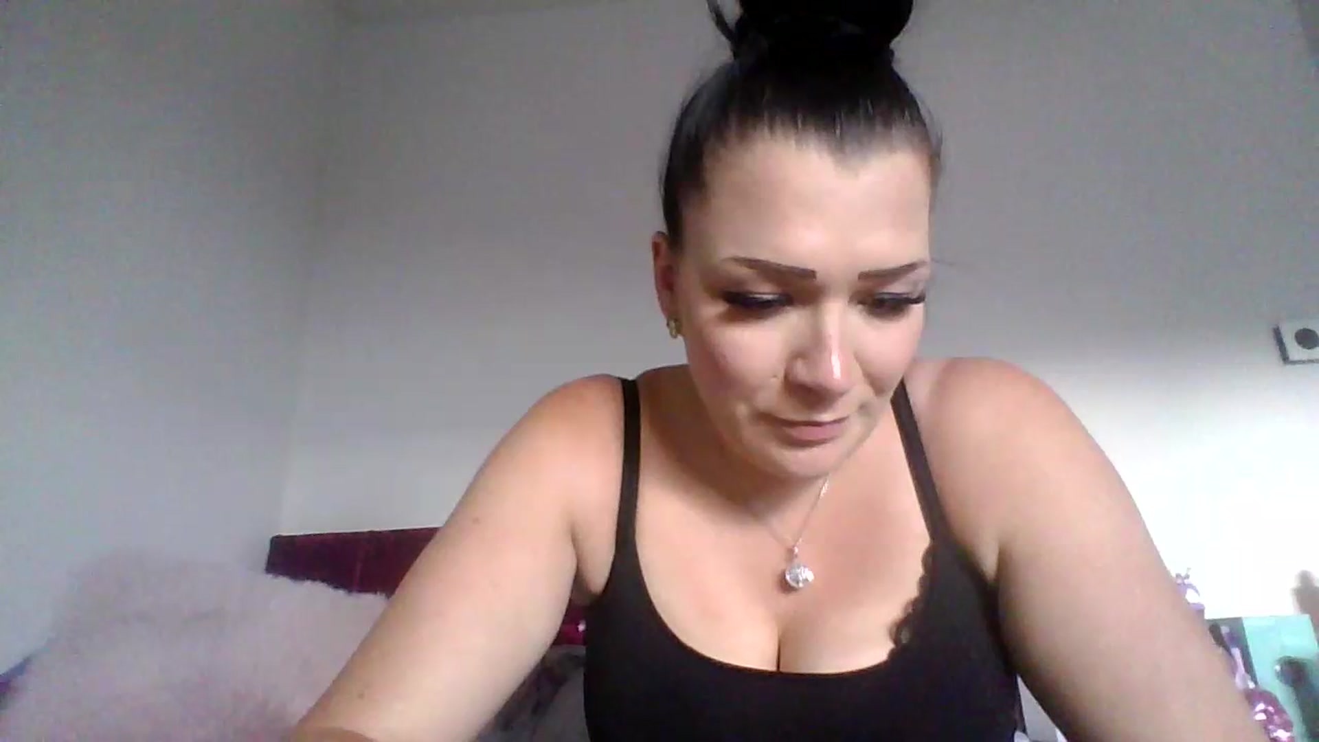 Gallery image thumbnail from Lolla1992's myfreecams stream on, 05/12/2026, 17:54 image 19 of 20