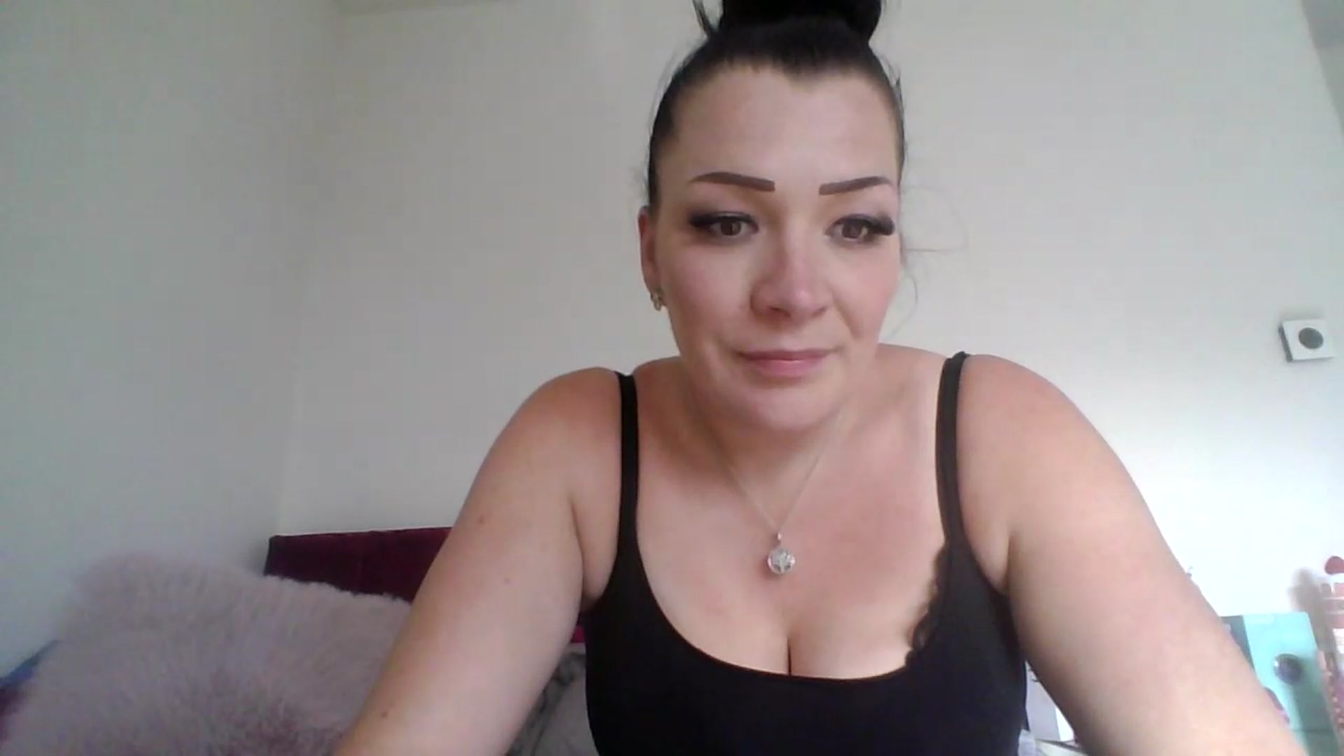 Gallery image thumbnail from Lolla1992's myfreecams stream on, 05/12/2026, 17:54 image 8 of 20