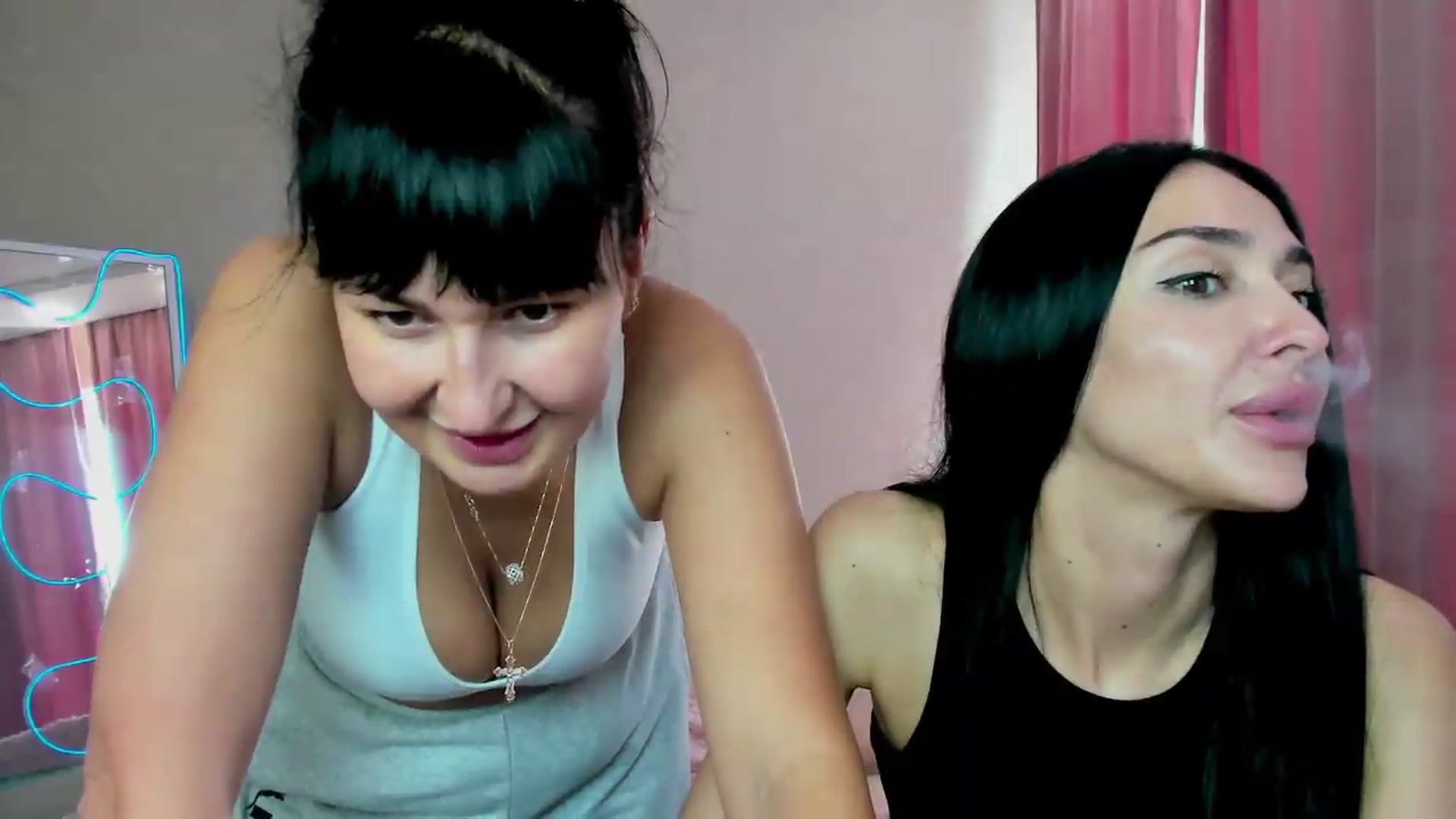 Gallery image thumbnail from Lolla_FoxX's myfreecams stream on, 08/14/2026, 13:15 image 19 of 20
