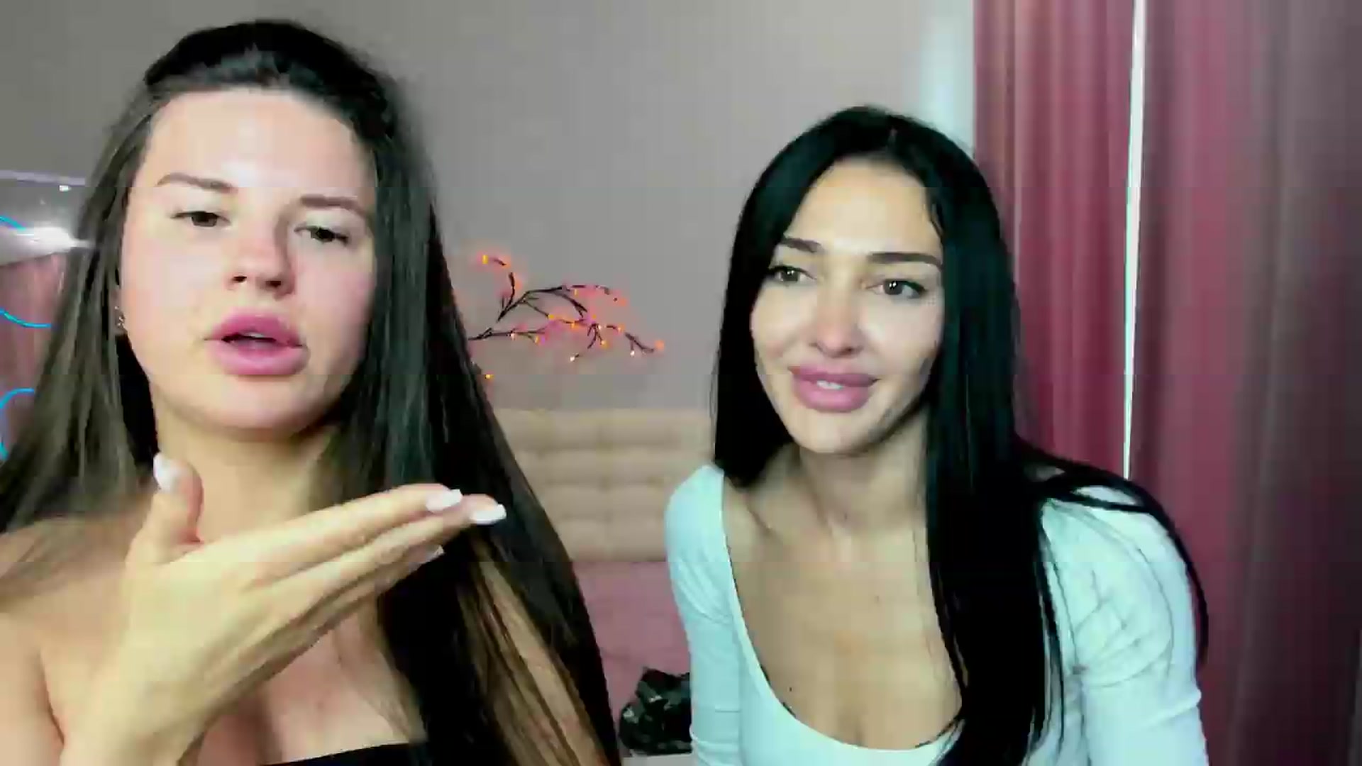 Gallery image thumbnail from Lolla_FoxX's myfreecams stream on, 08/15/2026, 10:37 image 13 of 20