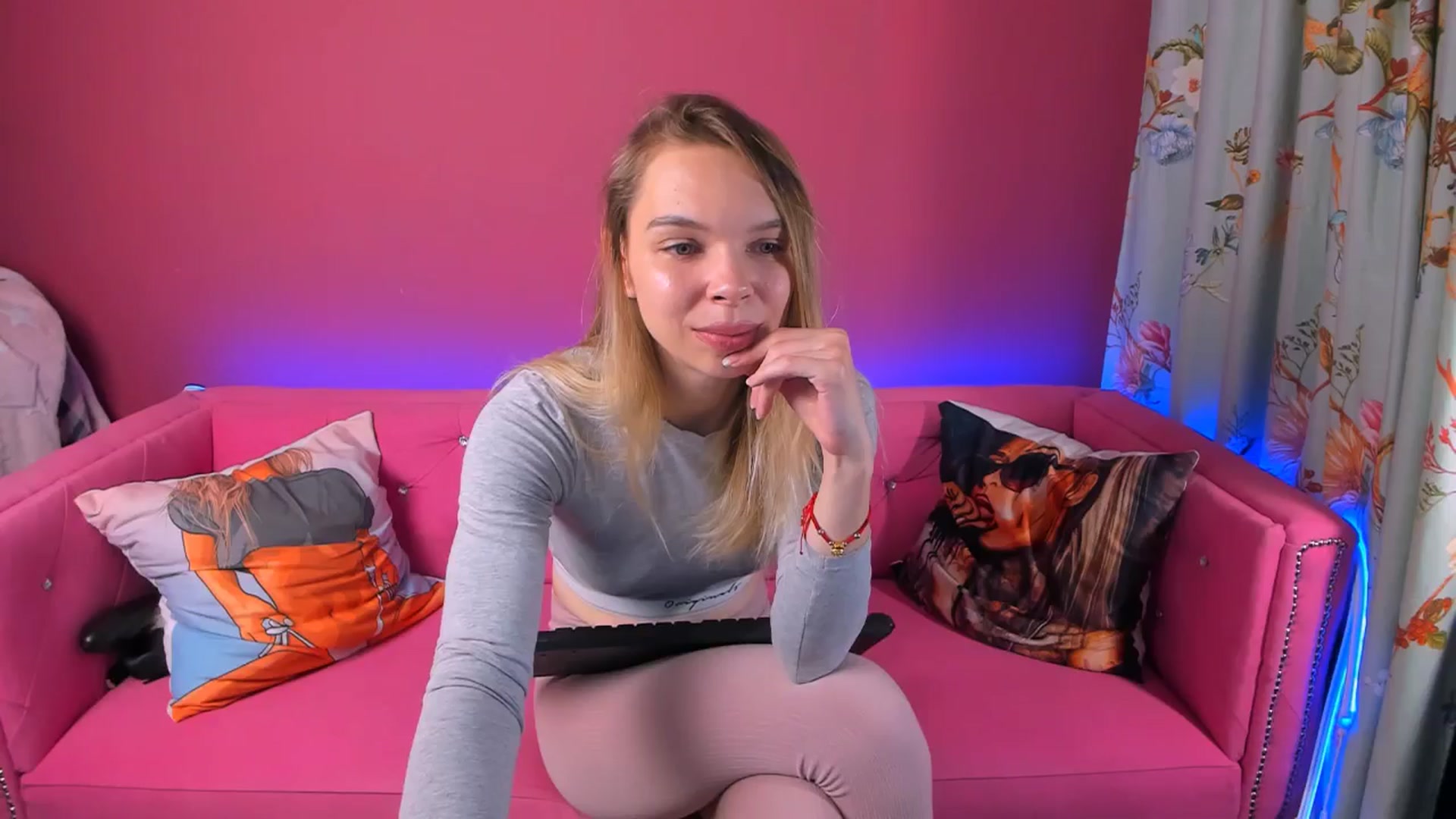 Gallery image thumbnail from Lolly_Goddess's myfreecams stream on, 06/03/2024, 12:06 image 12 of 20