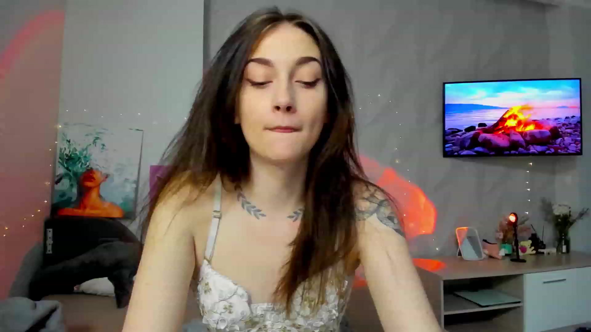 Gallery image thumbnail from Lolly__Pop__'s myfreecams stream on, 08/14/2023, 19:41 image 4 of 20