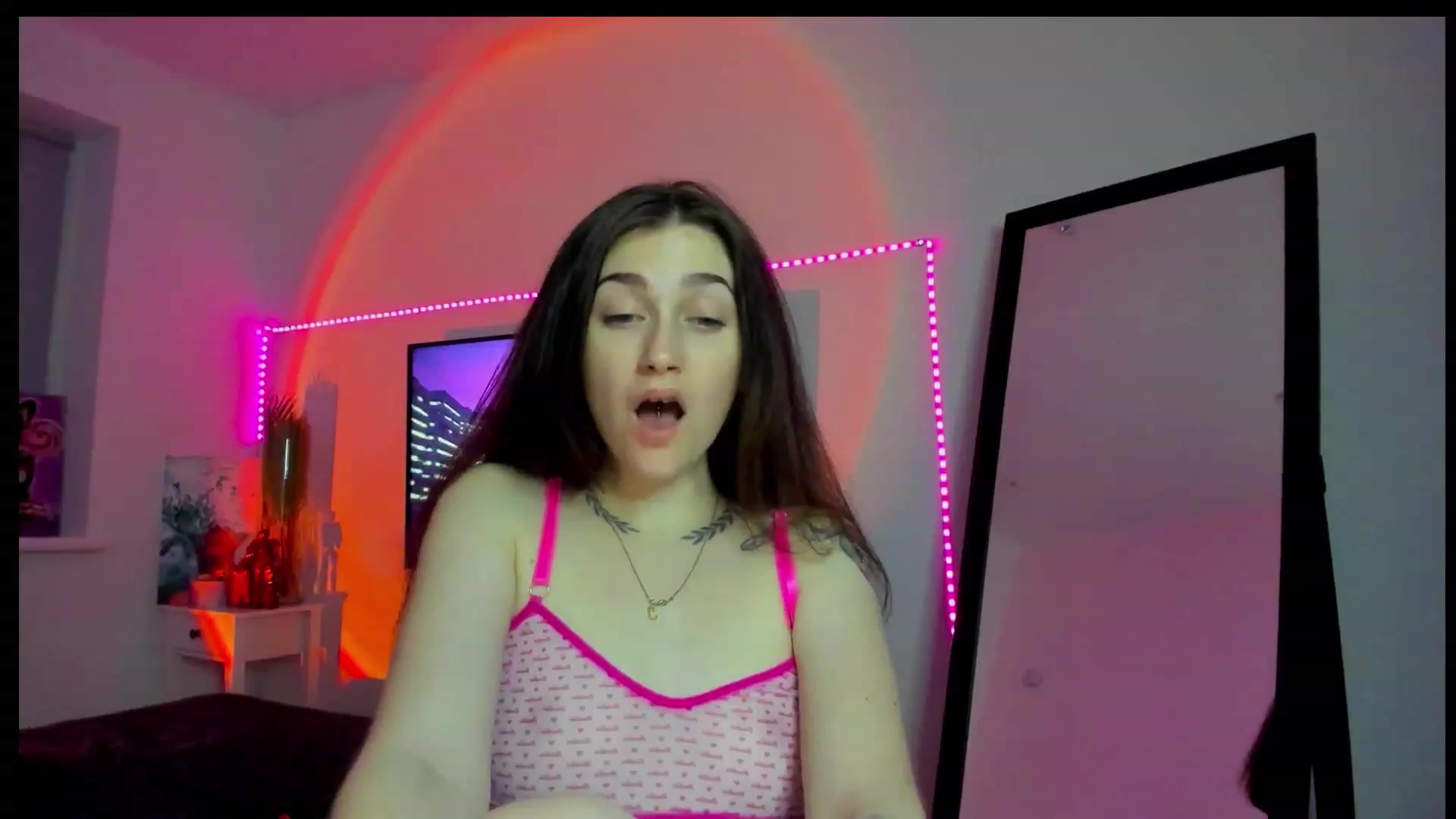 Gallery image thumbnail from Lolly__Pop__'s myfreecams stream on, 09/06/2023, 22:28 image 12 of 20