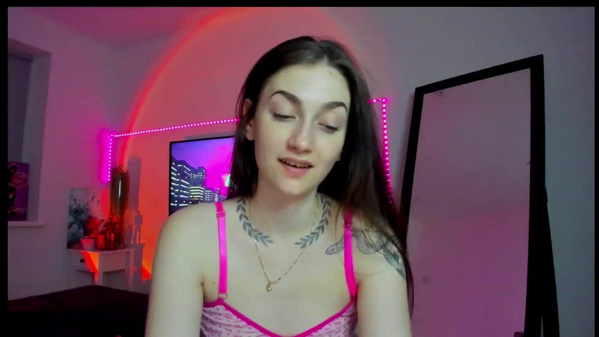 Gallery image thumbnail from Lolly__Pop__'s myfreecams stream on, 09/06/2023, 22:28 image 2 of 20
