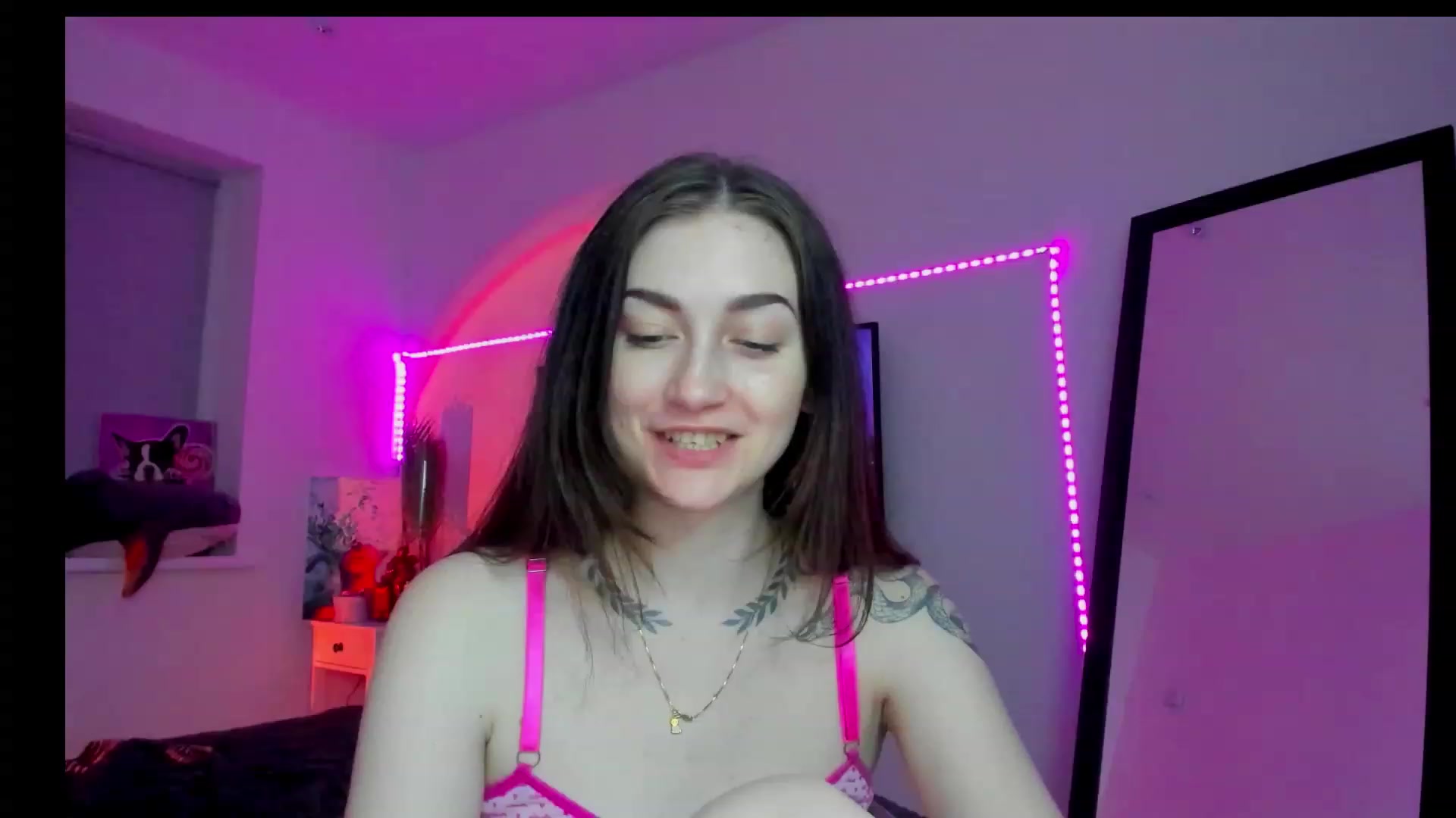 Gallery image thumbnail from Lolly__Pop__'s myfreecams stream on, 09/08/2023, 23:37 image 6 of 20