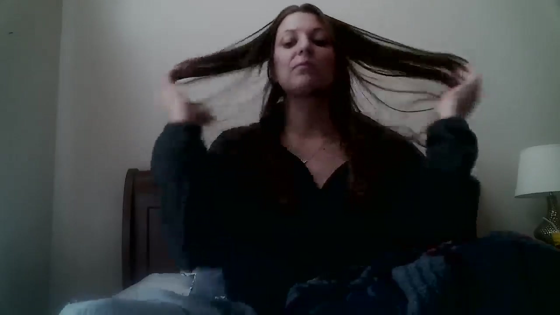 Gallery image thumbnail from Lolokitty33's myfreecams stream on, 01/10/2026, 14:57 image 16 of 20