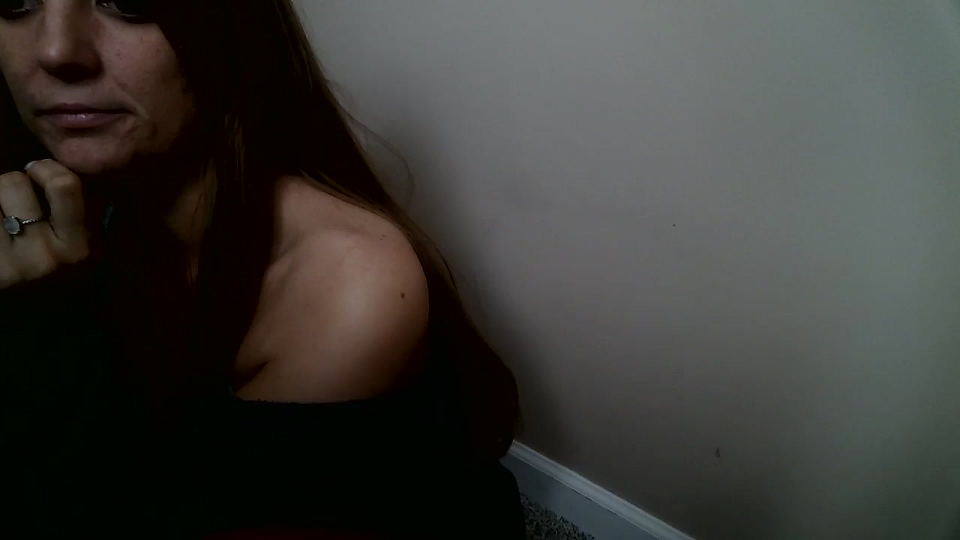Gallery image thumbnail from Lolokitty33's myfreecams stream on, 01/10/2026, 16:51 image 11 of 20