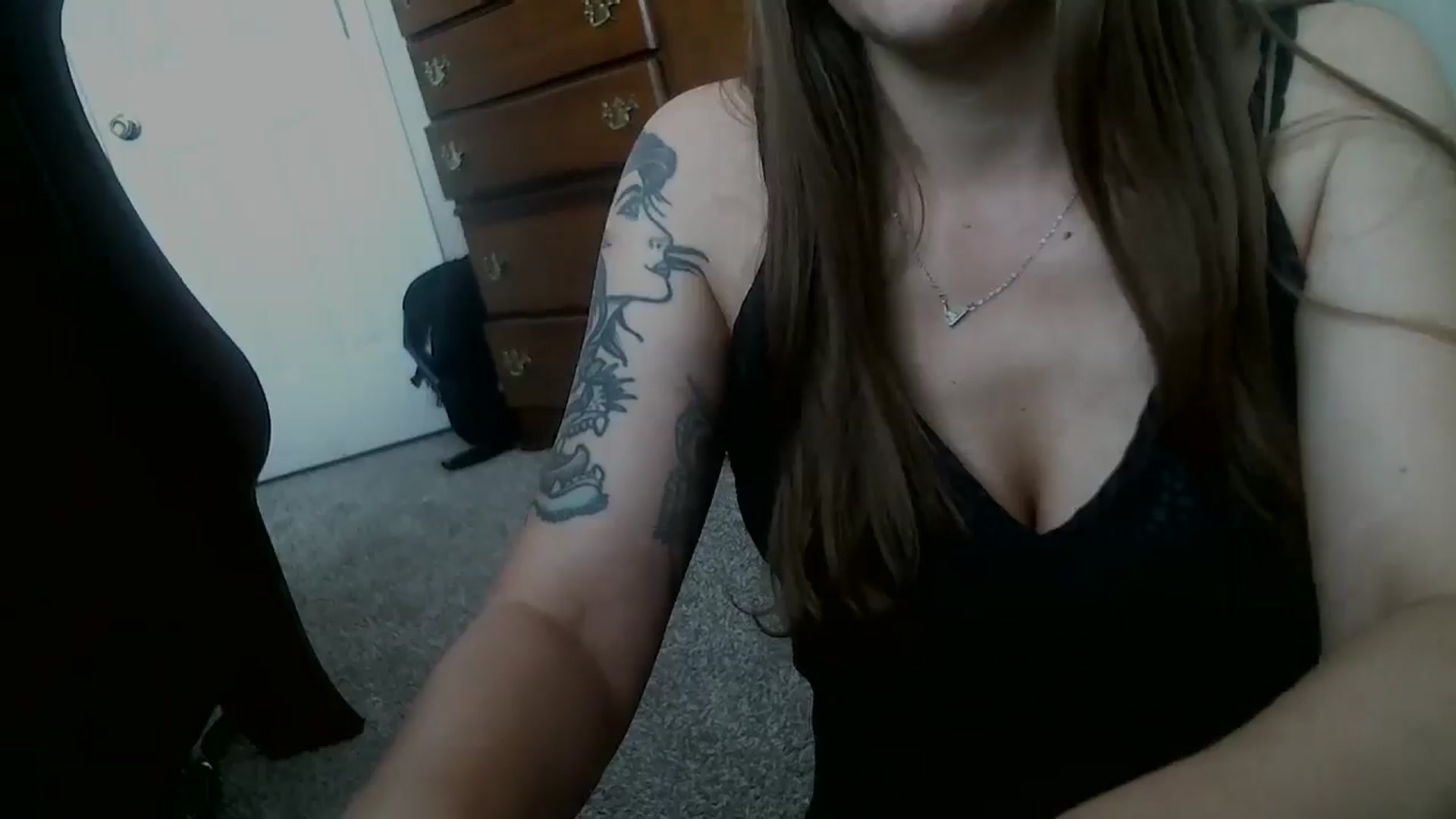Gallery image thumbnail from Lolokitty33's myfreecams stream on, 01/10/2026, 17:33 image 7 of 20
