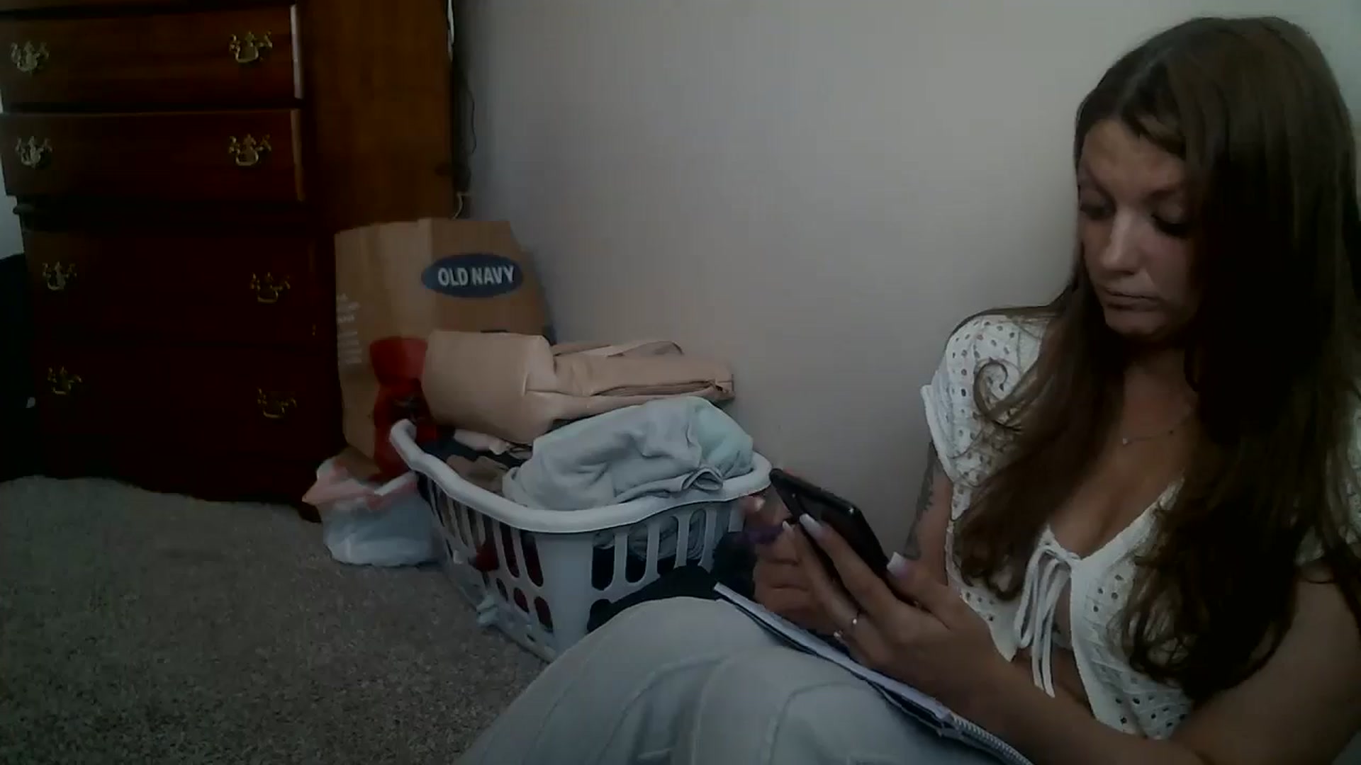 Gallery image thumbnail from Lolokitty33's myfreecams stream on, 01/10/2026, 18:35 image 16 of 20
