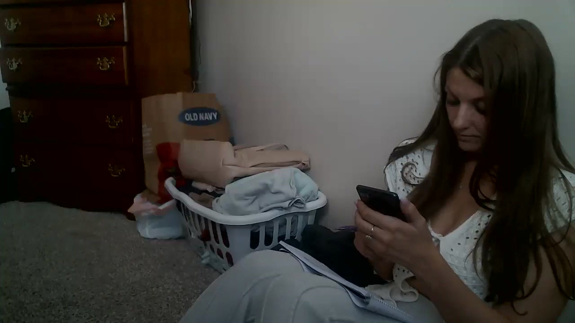 Gallery image thumbnail from Lolokitty33's myfreecams stream on, 01/10/2026, 18:35 image 18 of 20