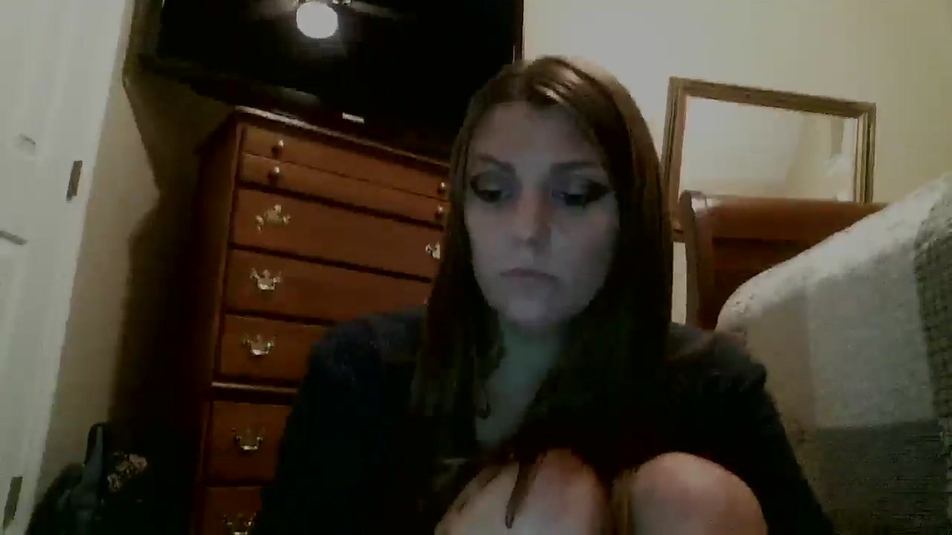 Gallery image thumbnail from Lolokitty33's myfreecams stream on, 01/12/2026, 11:39 image 3 of 20
