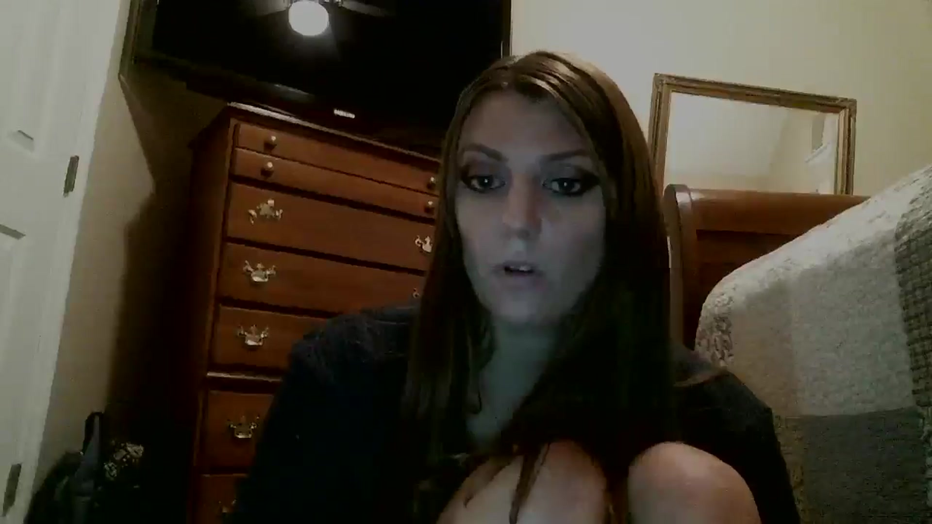 Gallery image thumbnail from Lolokitty33's myfreecams stream on, 01/12/2026, 11:39 image 4 of 20