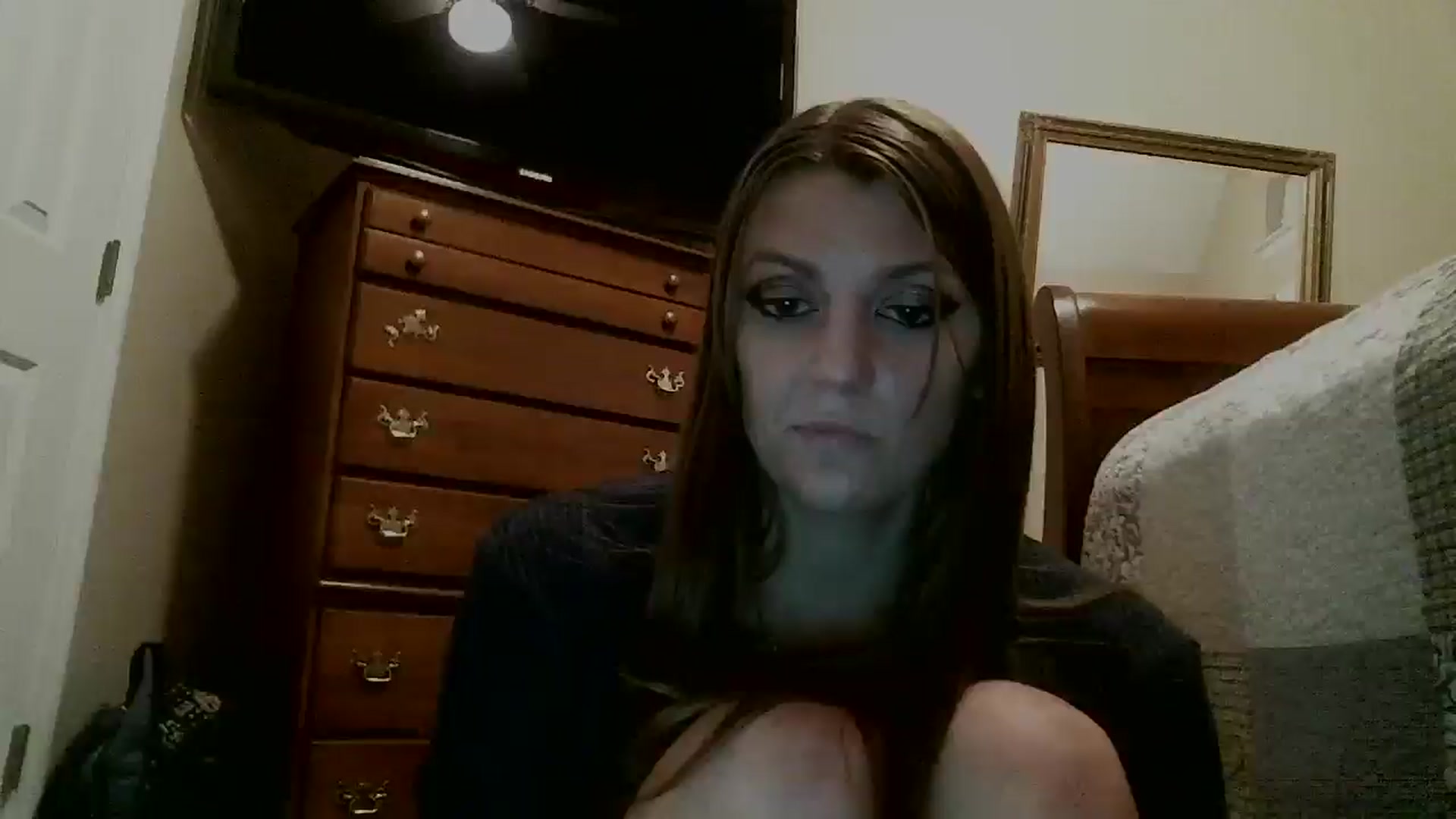Gallery image thumbnail from Lolokitty33's myfreecams stream on, 01/12/2026, 11:39 image 7 of 20