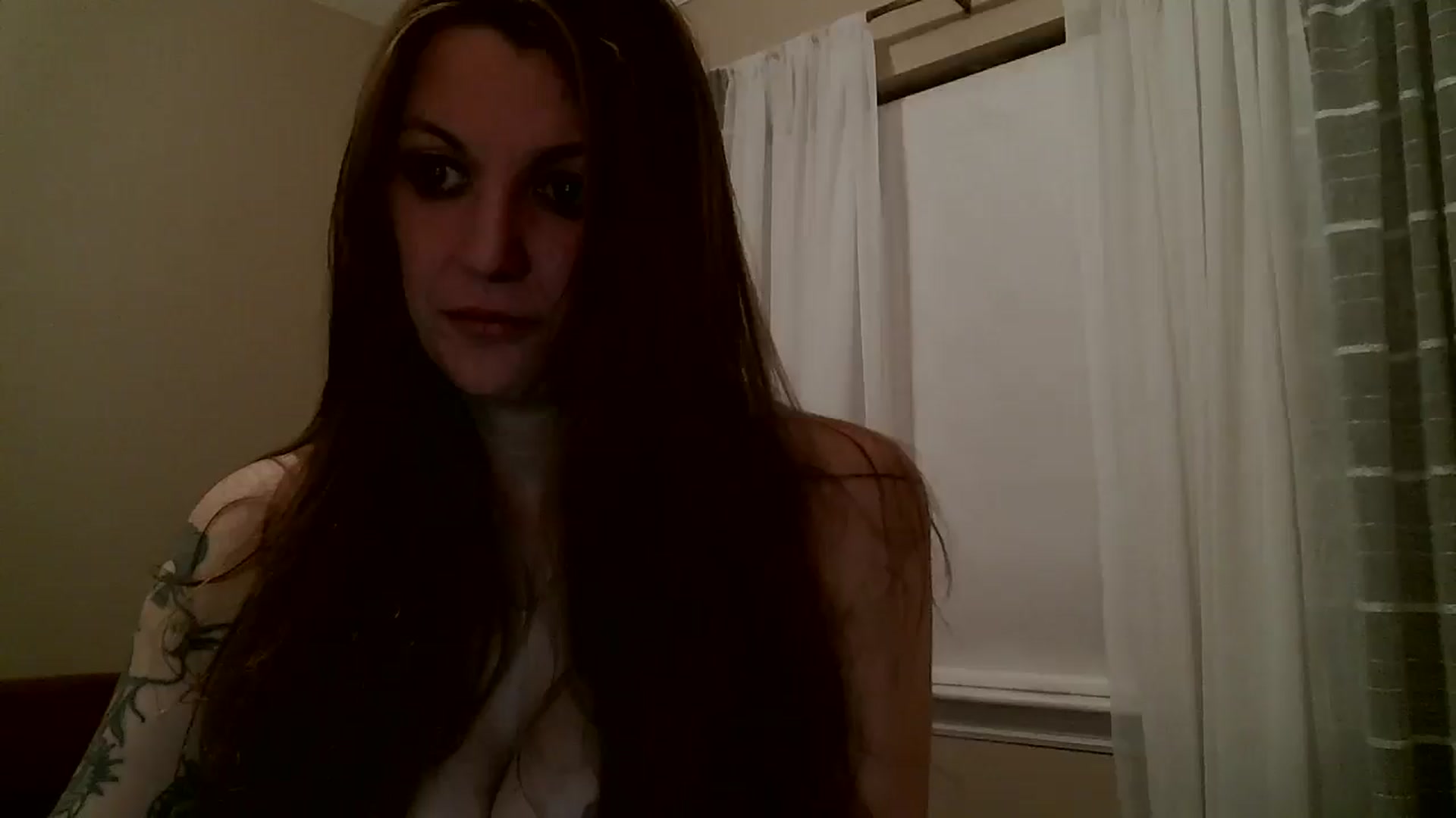 Gallery image thumbnail from Lolokitty33's myfreecams stream on, 01/17/2026, 11:40 image 16 of 20