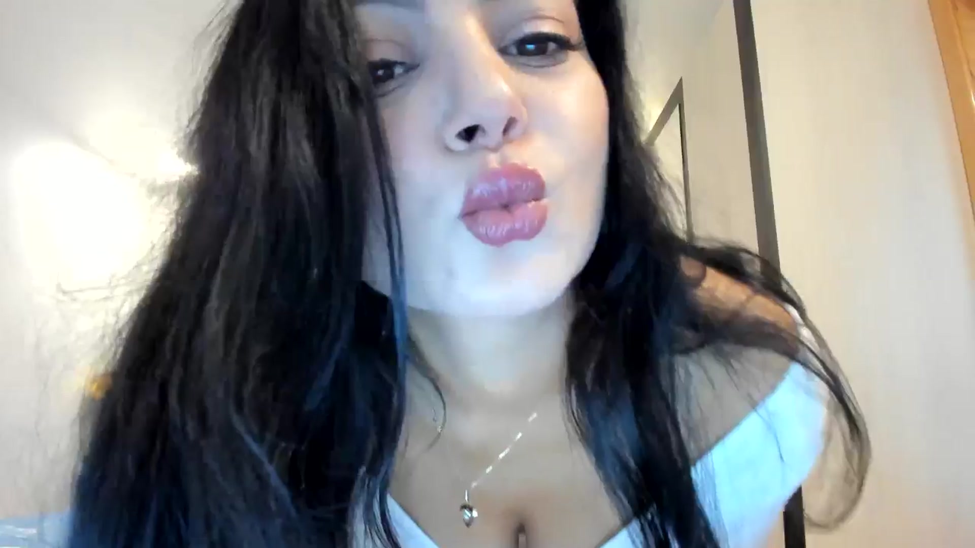 Gallery image thumbnail from LolyBetty's myfreecams stream on, 10/13/2024, 04:47 image 19 of 20